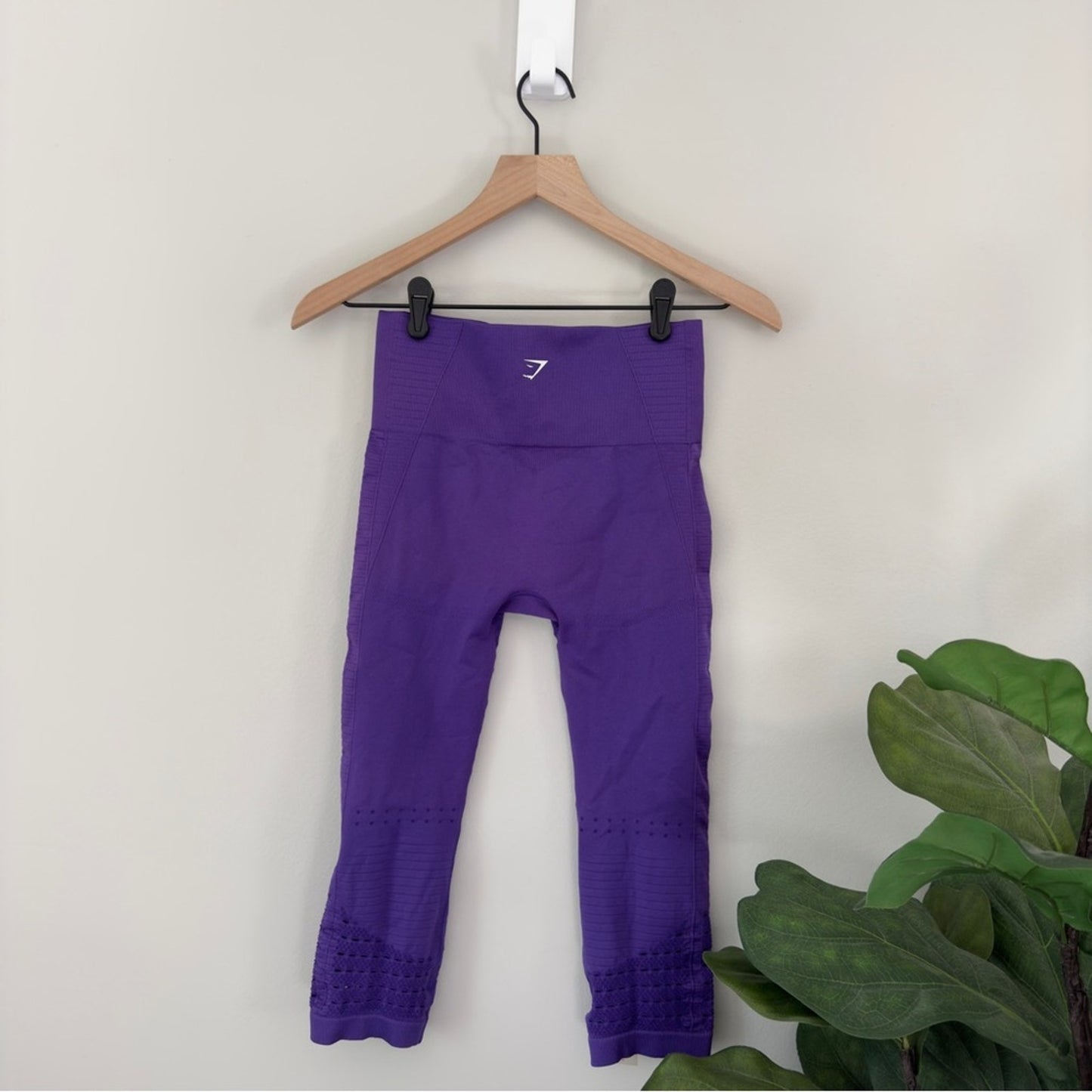 Gymshark Dry Moisture Management Eyelet Cropped Leggings Purple White Logo Gym S
