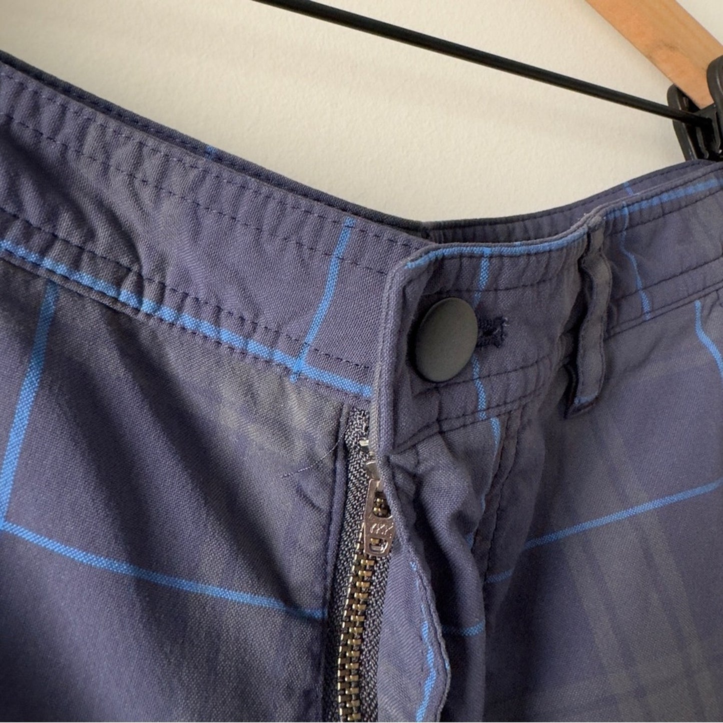 Lululemon men’s athletic golf shorts plaid kahuna pockets belt loops zip button