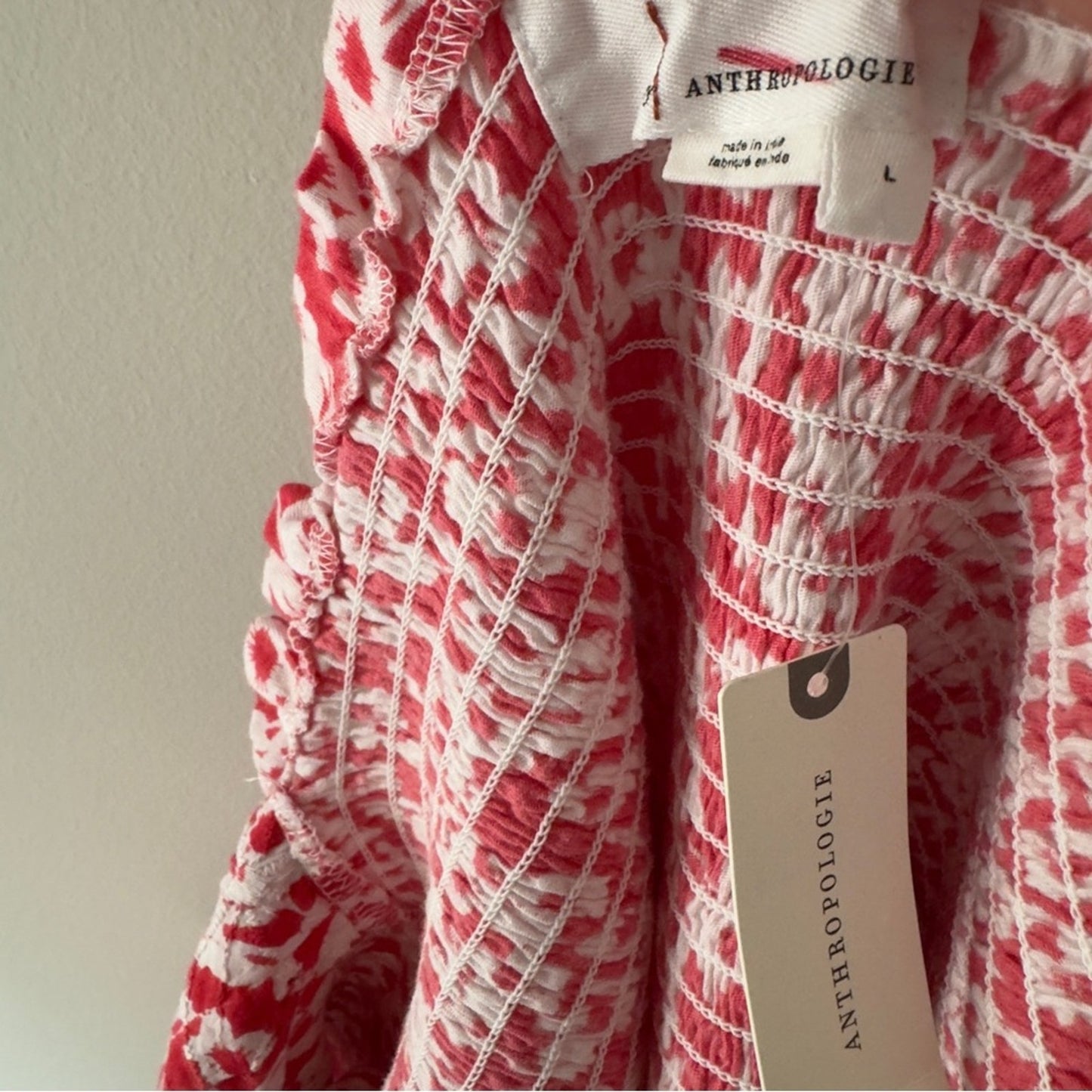 Anthropologie Red White Eyelet Puff Sleeve Smocked Cropped Top stretch floral L
