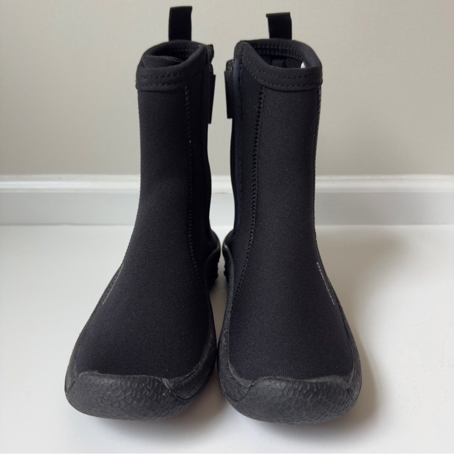 Sea-Doo Neoprene Water Boots Black Unisex Men’s 6 / Women’s 8 Jet Ski Ocean NIB