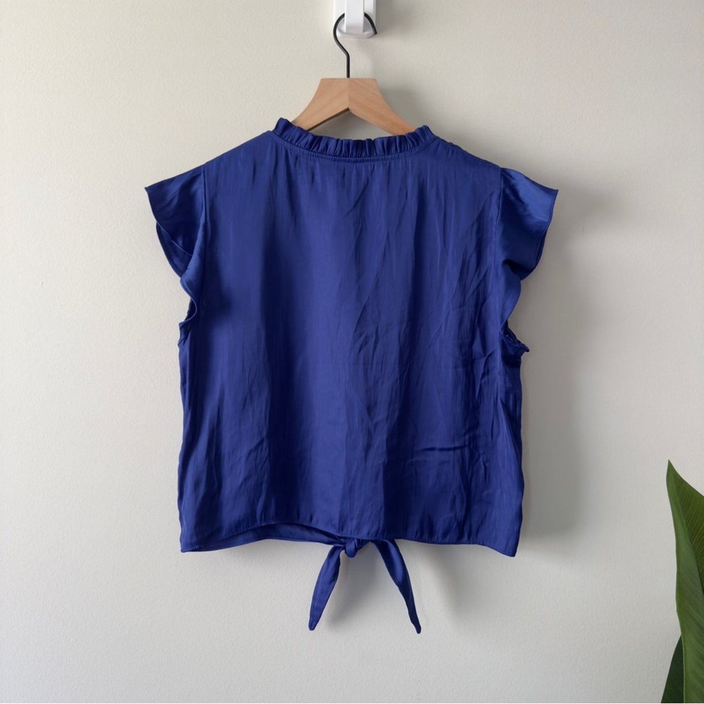 Joie Blue Flutter Sleeve Blouse Tie Front Button down Ruffle V-Neck Solid blue S