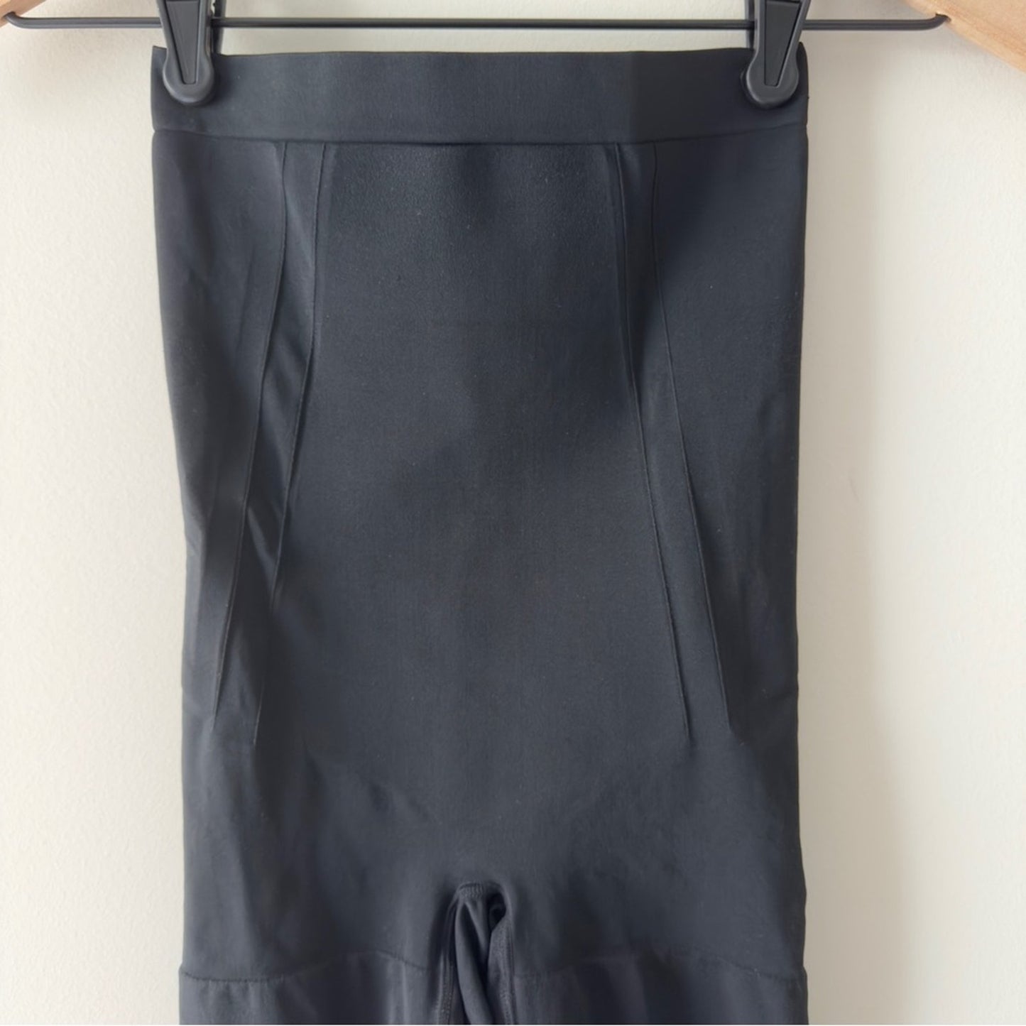 SPANX OnCore High-Waisted Mid-Thigh Short in very black Shapewear Shorts Medium