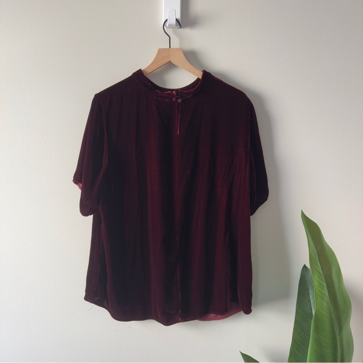 Eileen Fisher Burgundy Red Velvet Short Sleeve Top Holiday Christmas Button Soft