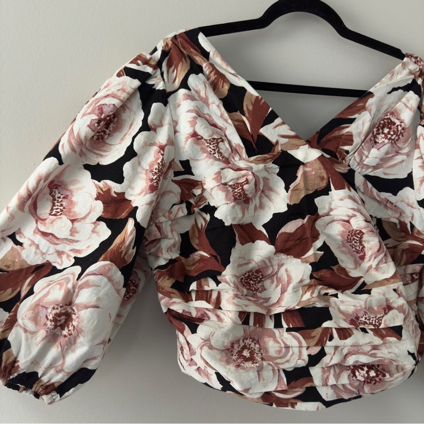 Express Floral Puff Sleeve Ruched pleated Crop top V-neck linen blend stretch XL