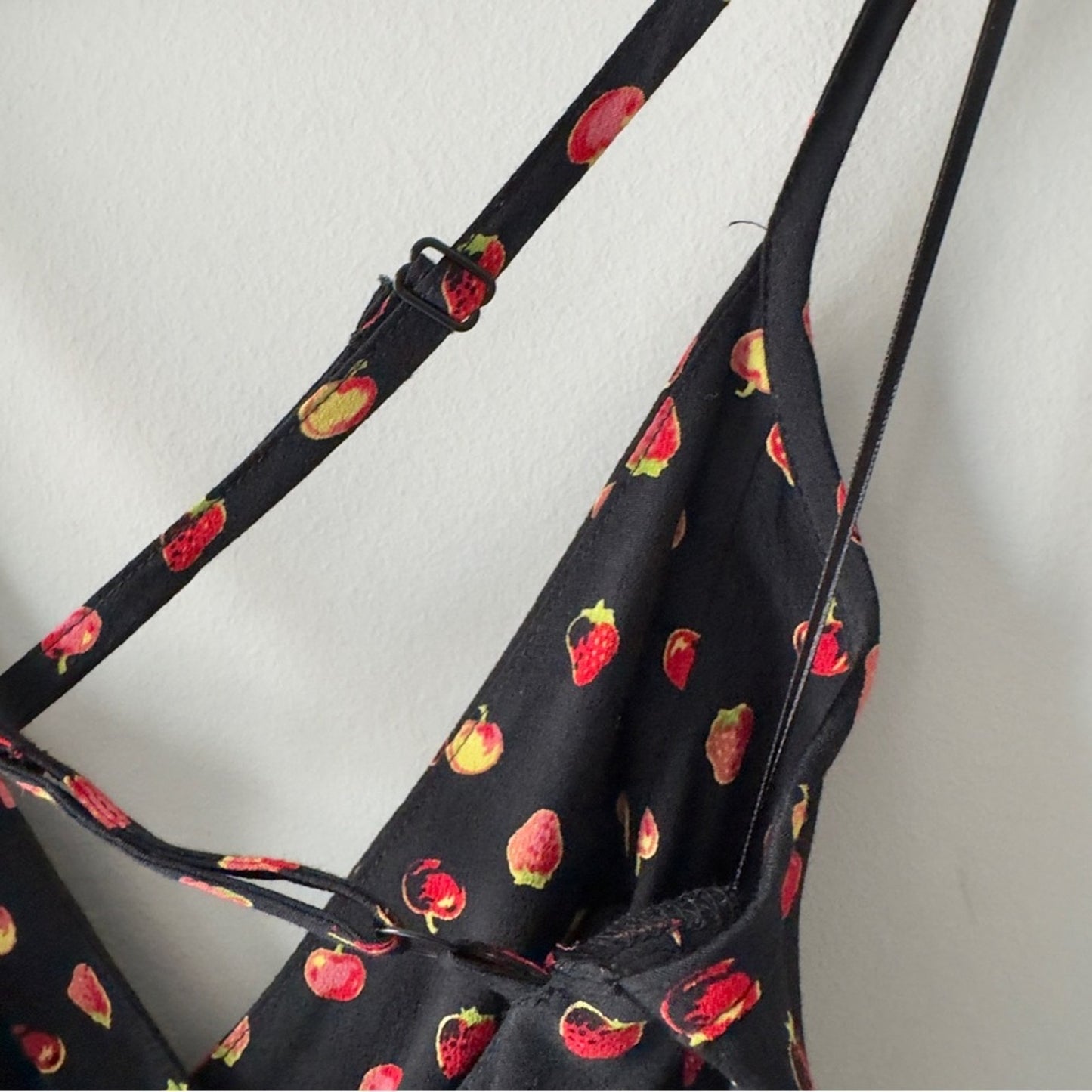 Kimchi Blue Urban Outfitters Fruit Print Black Red Strappy Dress Deep B-Neck EUC