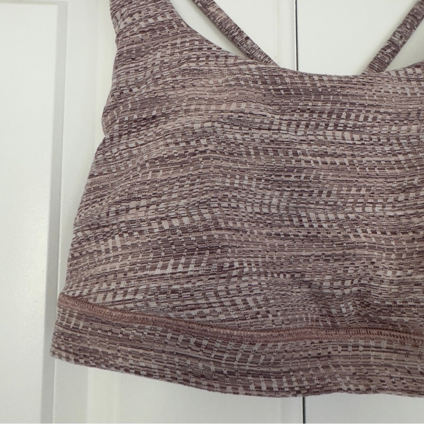 Lululemon Energy Bra in Arrow Jacquard Antique Bark Copper Coil sports Strappy