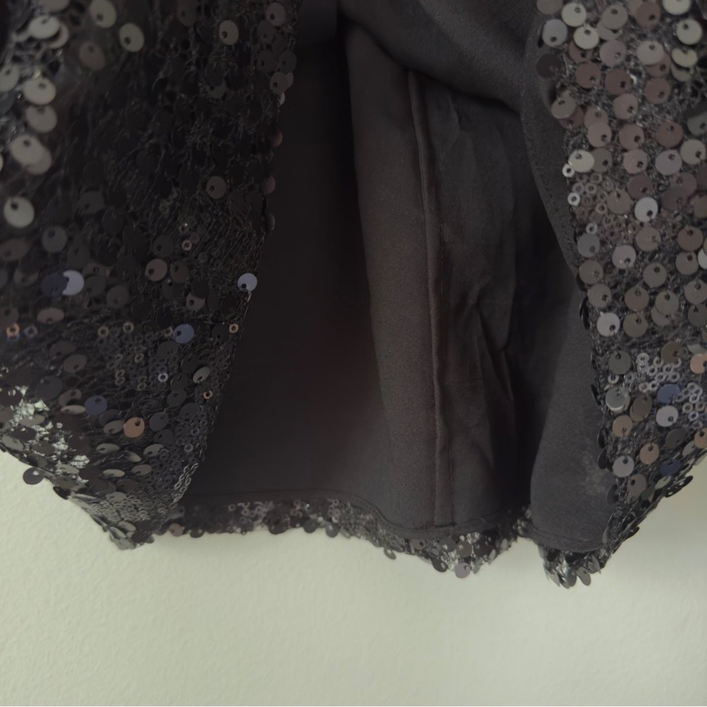 BCBGMaxAzria Carole Strapless Black Sequin Mini Dress Lined Zipper Back Party 4