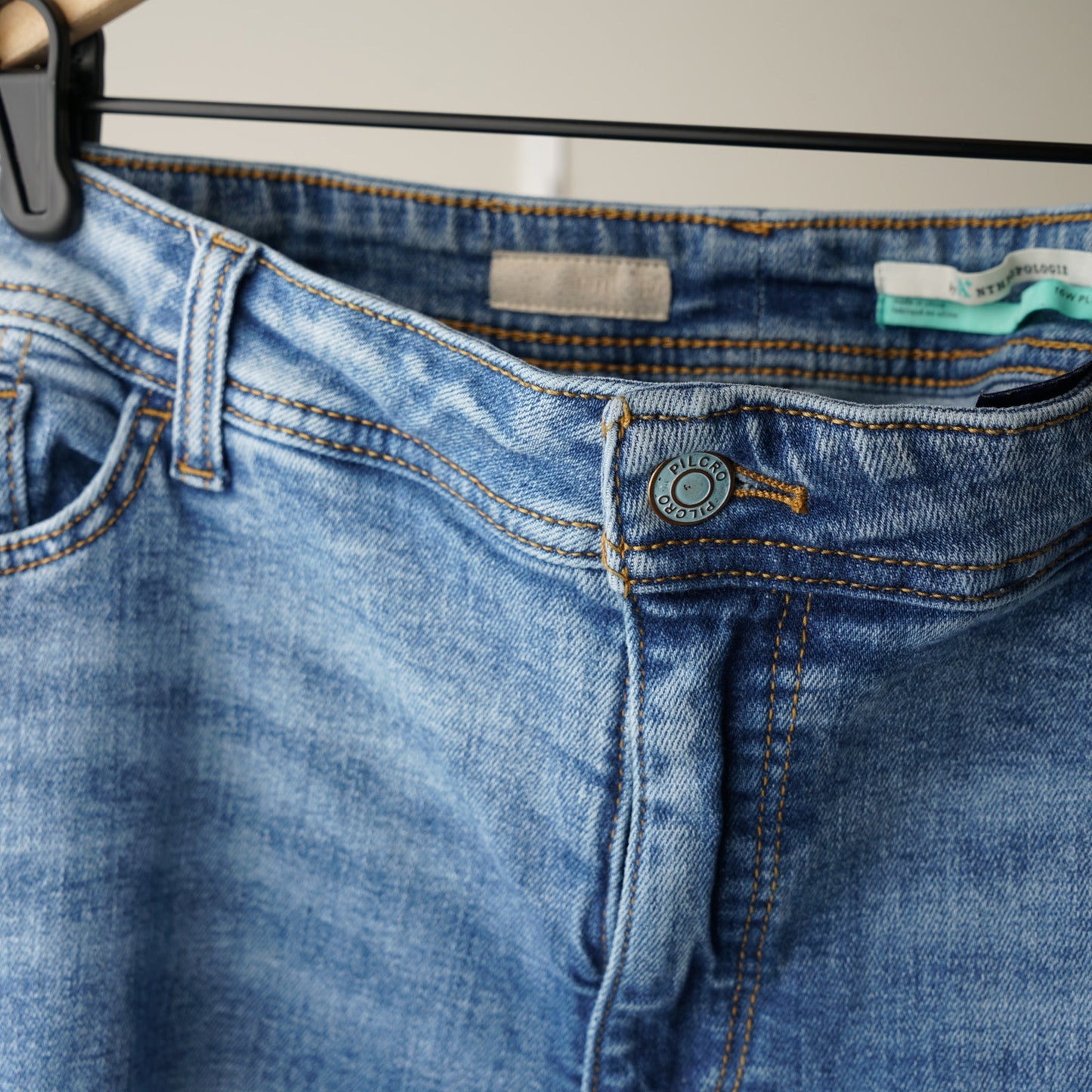 A+ by Anthropologie Pilcro Slim Boyfriend Crop Jeans Denim Zip Button Blue EUC