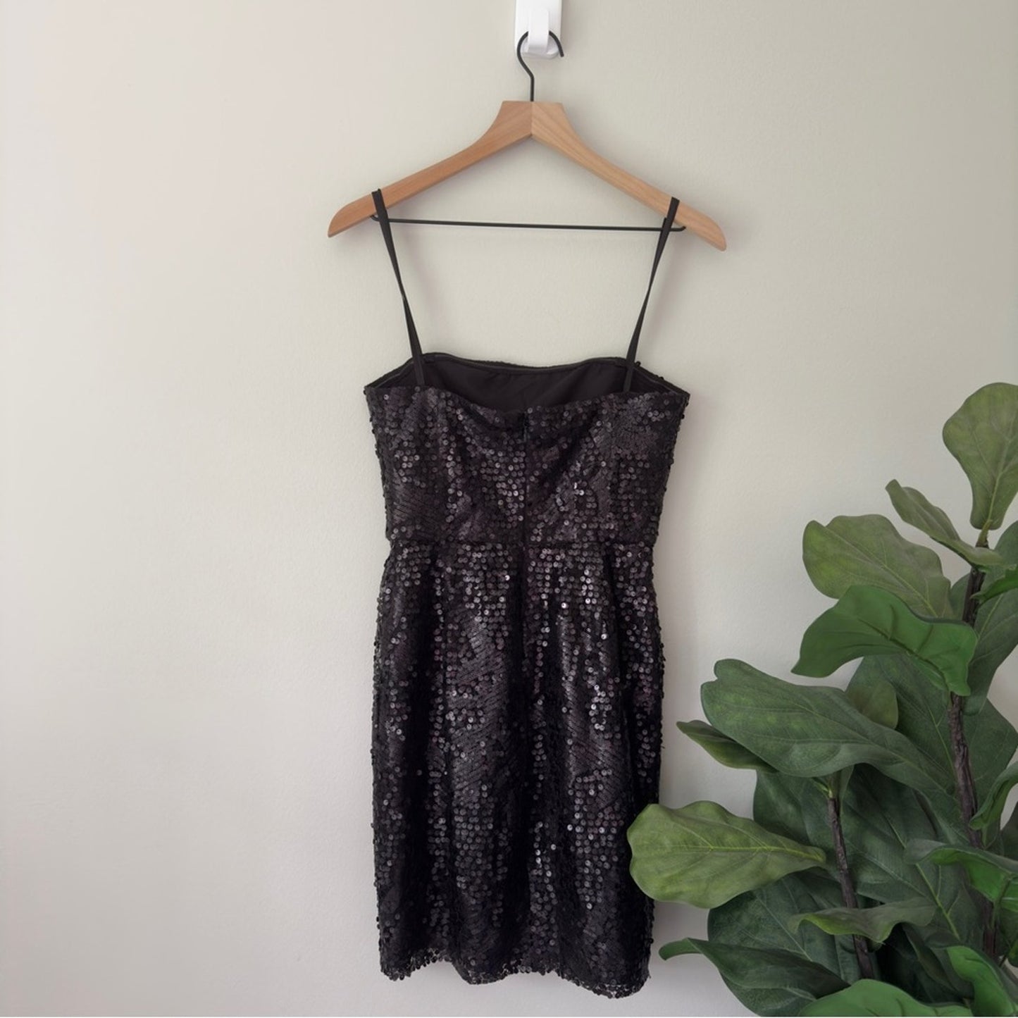 BCBGMaxAzria Carole Strapless Black Sequin Mini Dress Lined Zipper Back Party 4