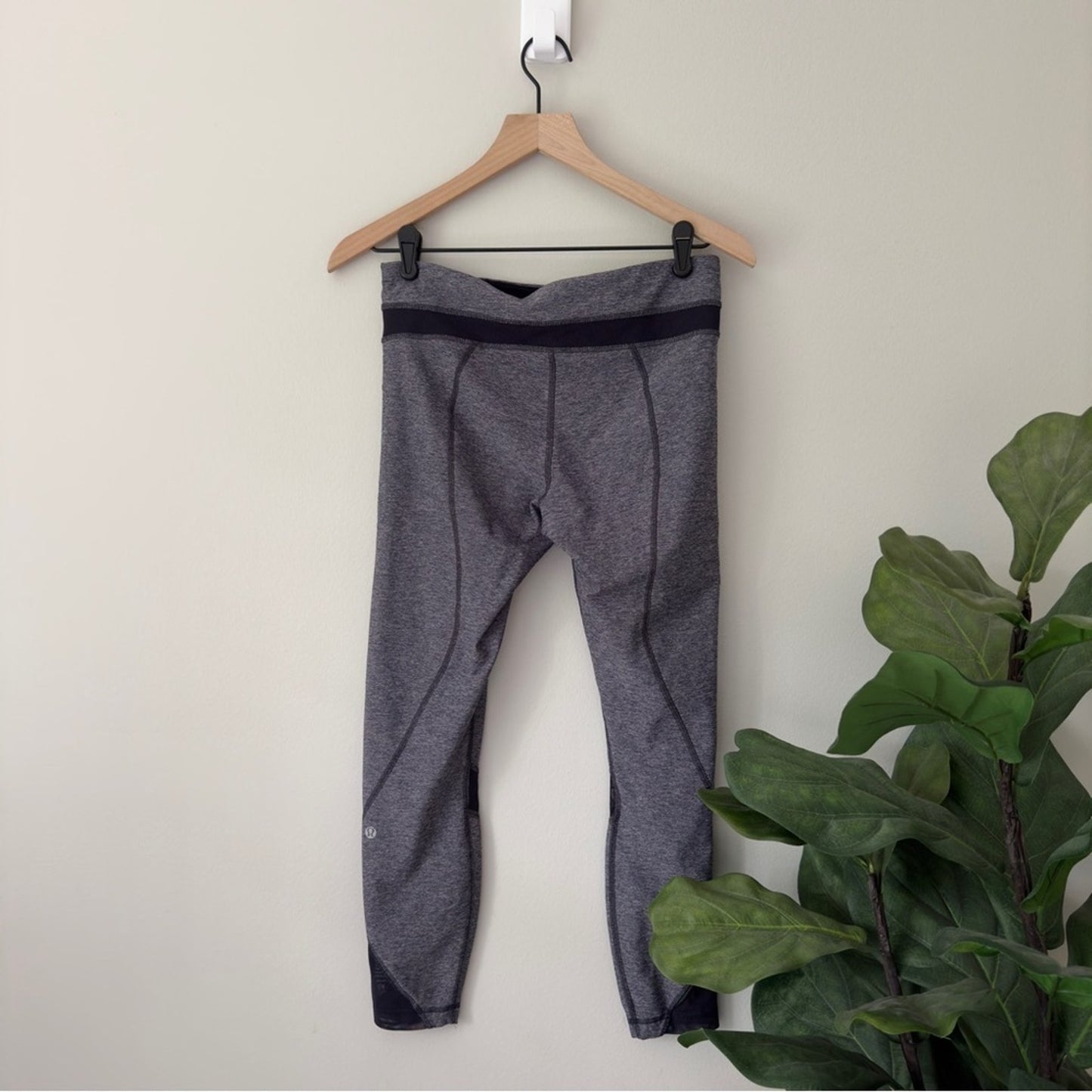 Lululemon Inspire Tight II (Mesh) in Heathered Naval Blue / Naval Blue Run Pouch