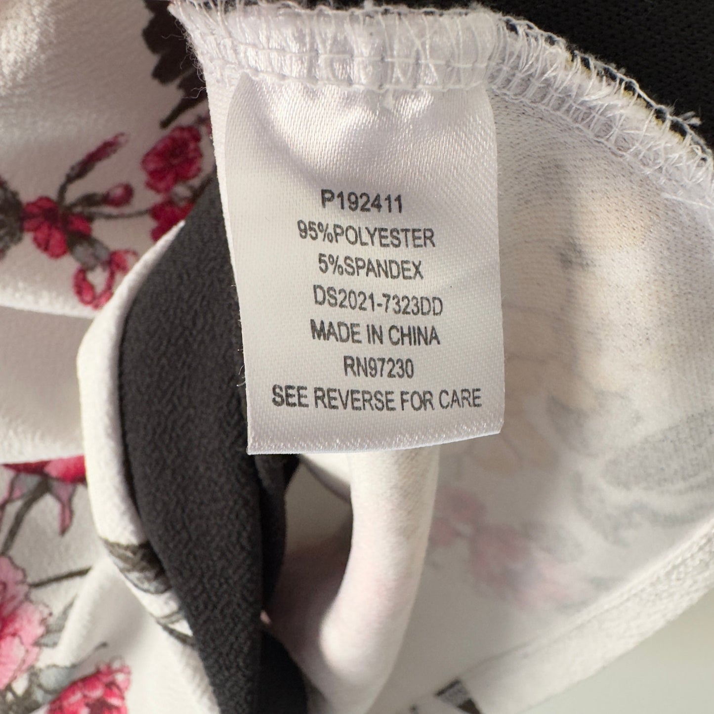 Almost Famous Floral Faux Wrap Mini Dress Short Sleeve V-Neck Bodycon Crepe M