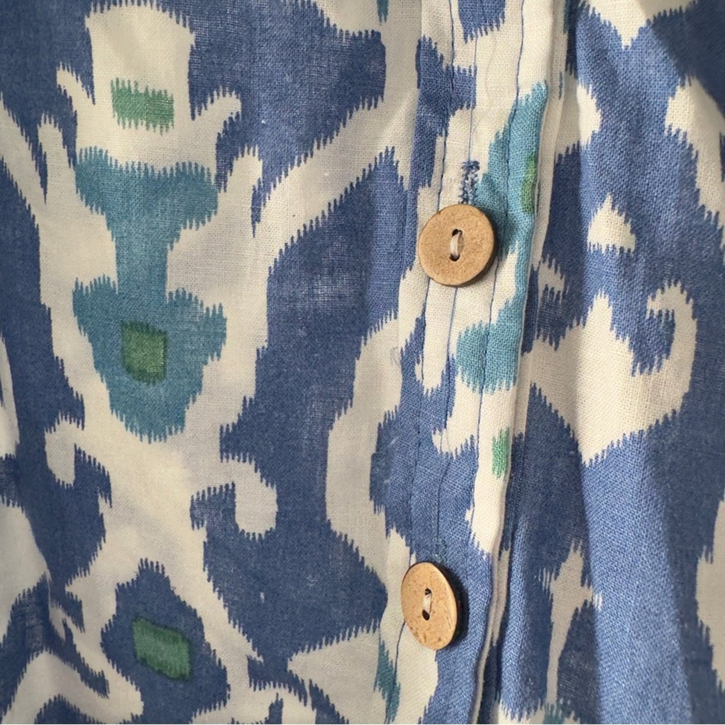 Christian Siriano Blue and White Button Down Shirt Abstract Pattern Print Collar
