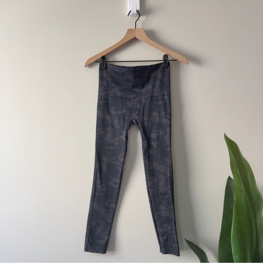 Spanx Seamless Camo High-Waisted Leggings Gray Ankle Casual Athletic Activewear
