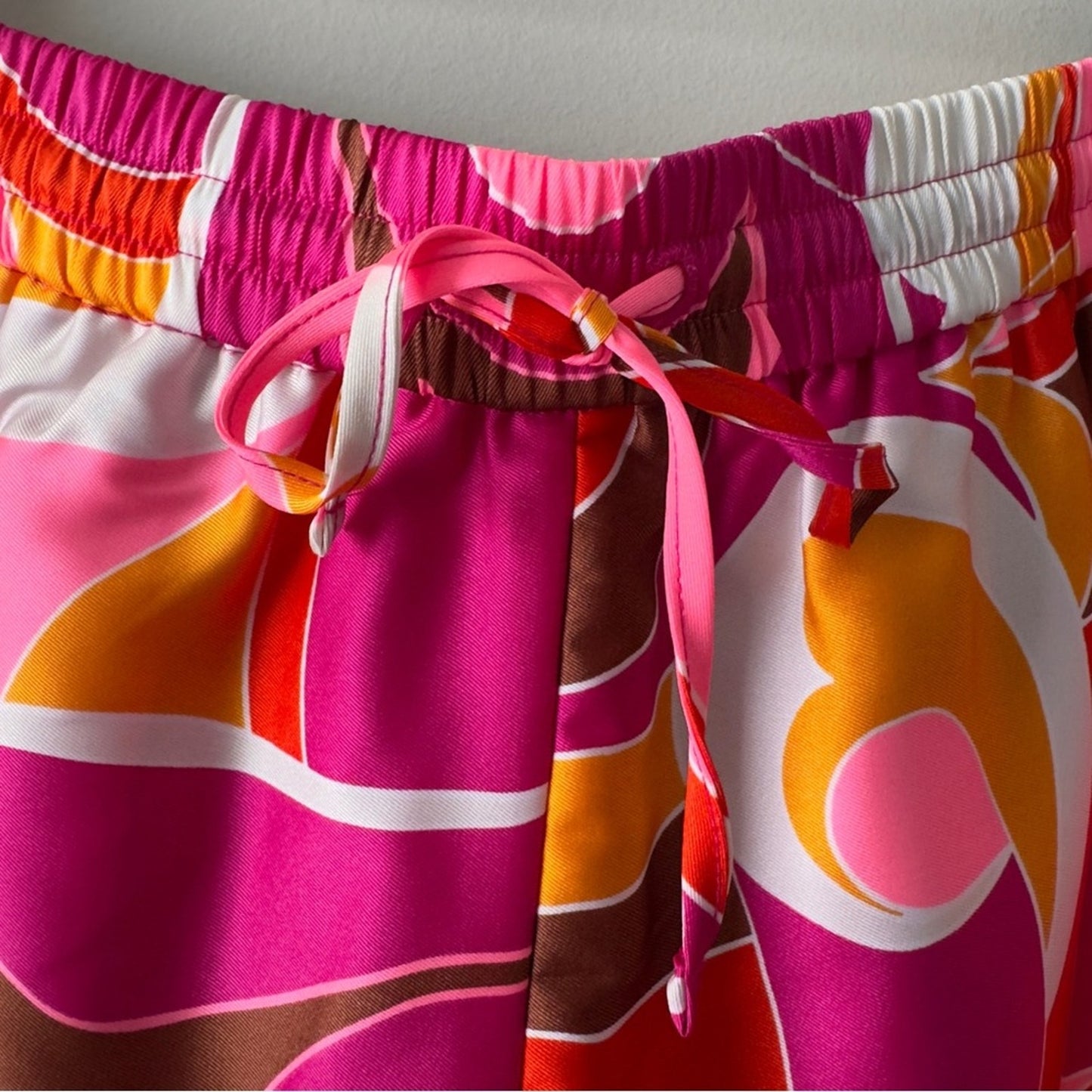 Express Pink and Orange Patterned Set Vibrant Button Down Top elastic tie shorts