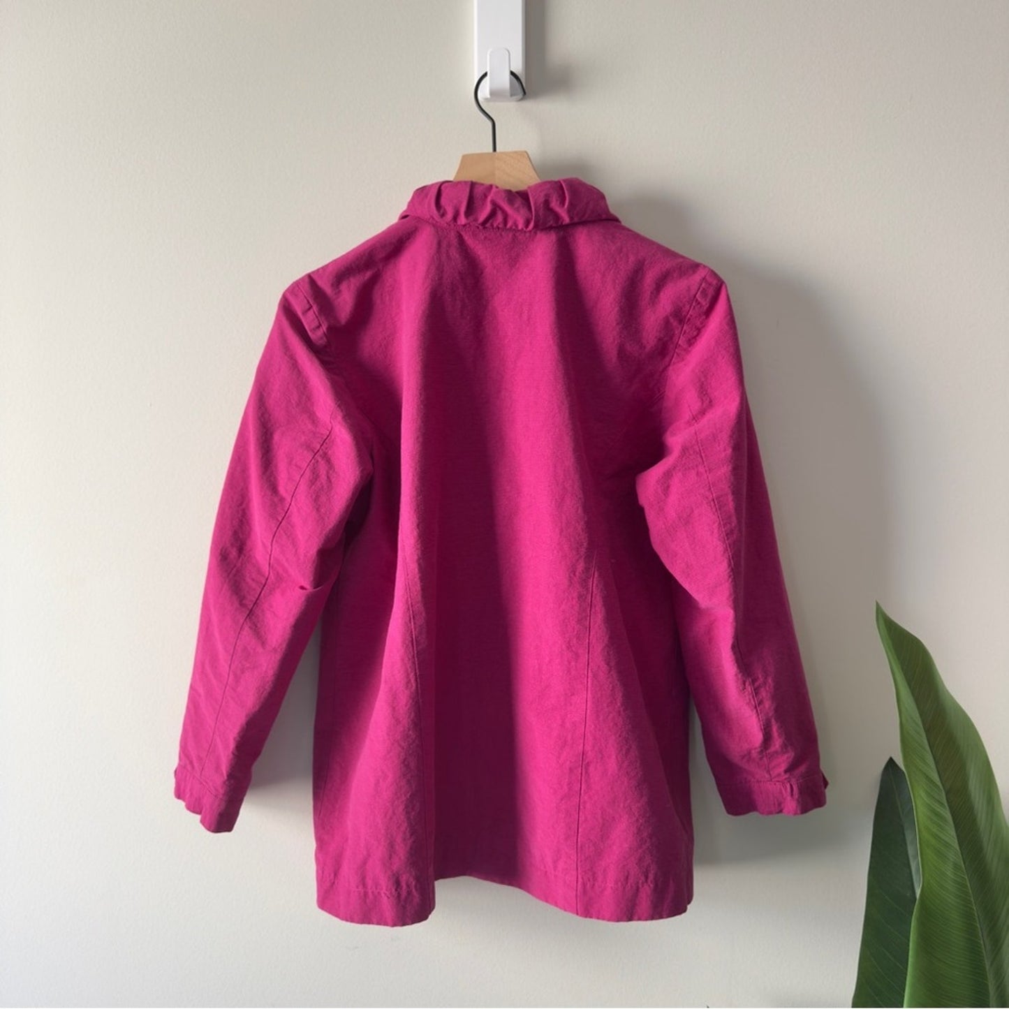Chico’s 2000s Vintage Y2K Sparkly Vibrant Pink Button-Up Jacket Long Sleeve EUC