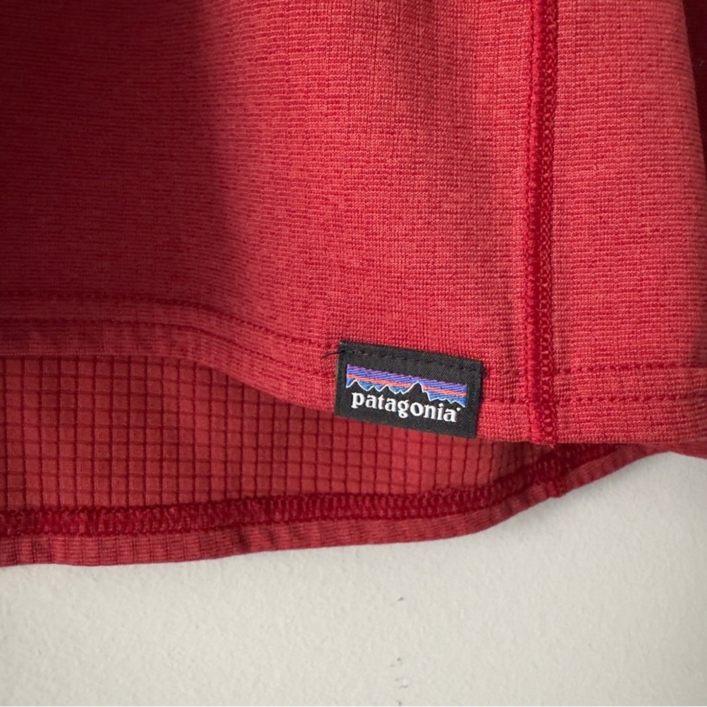 Patagonia Midweight Capilene Baselayer Red Pullover Long Sleeve High Neck Active
