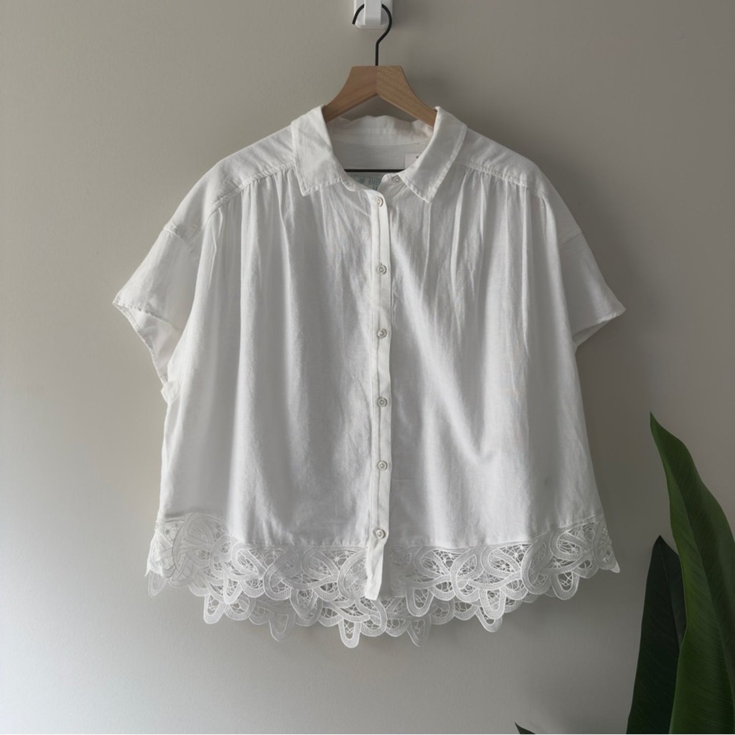 American Eagle Cotton Linen Blend White Button-Down Shirt Lace Hem Collared NWT