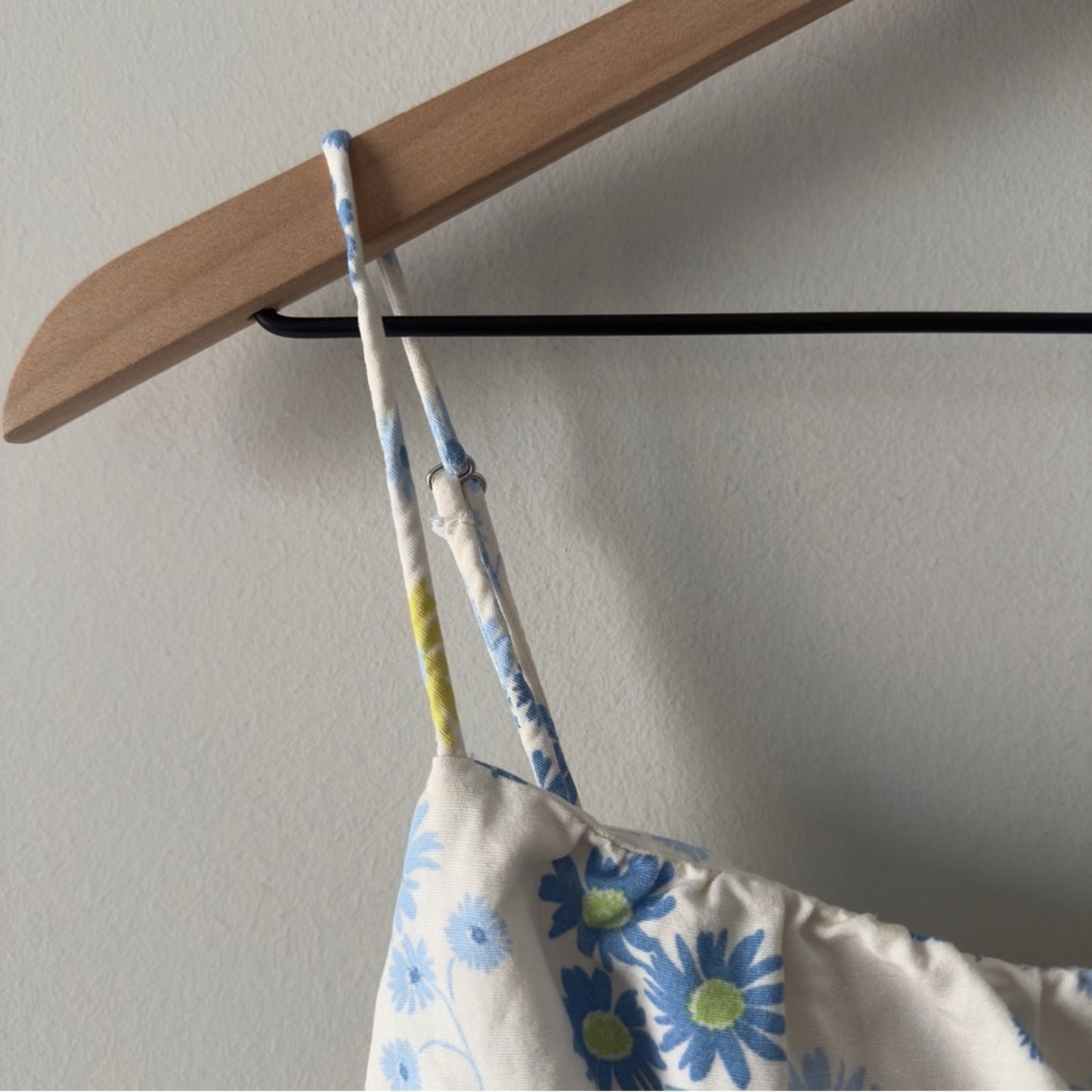 Zara Floral Mini Dress Yellow Blue white adjustable spaghetti straps tie sides M