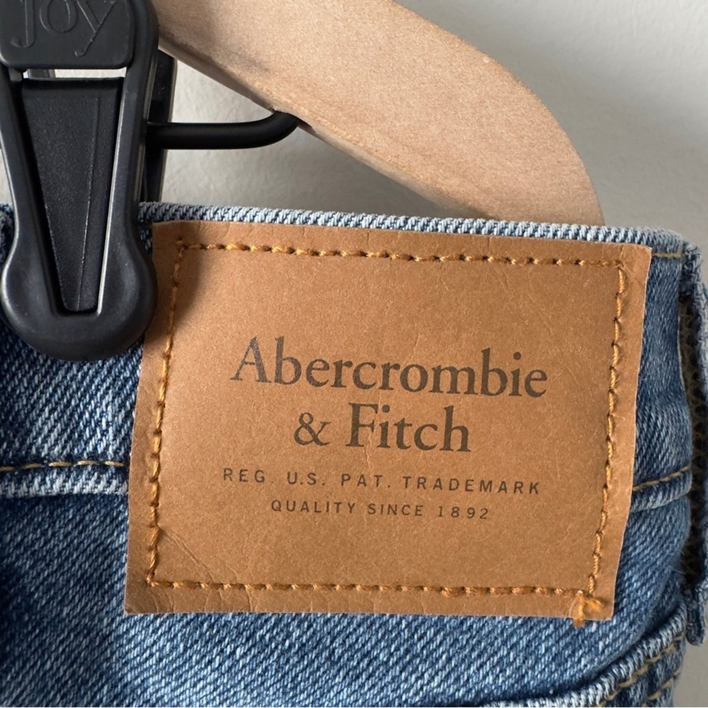 Abercrombie & Fitch The A&F Athletic Slim Jeans Blue Denim distressed Pockets 36