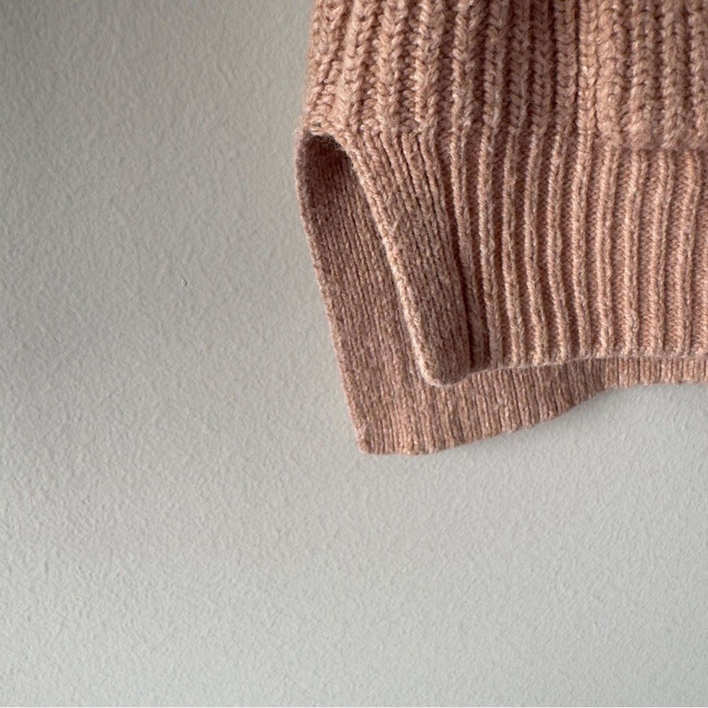 Madewell Soft Pink Crewneck Sweater high low hem slit long sleeve front pockets