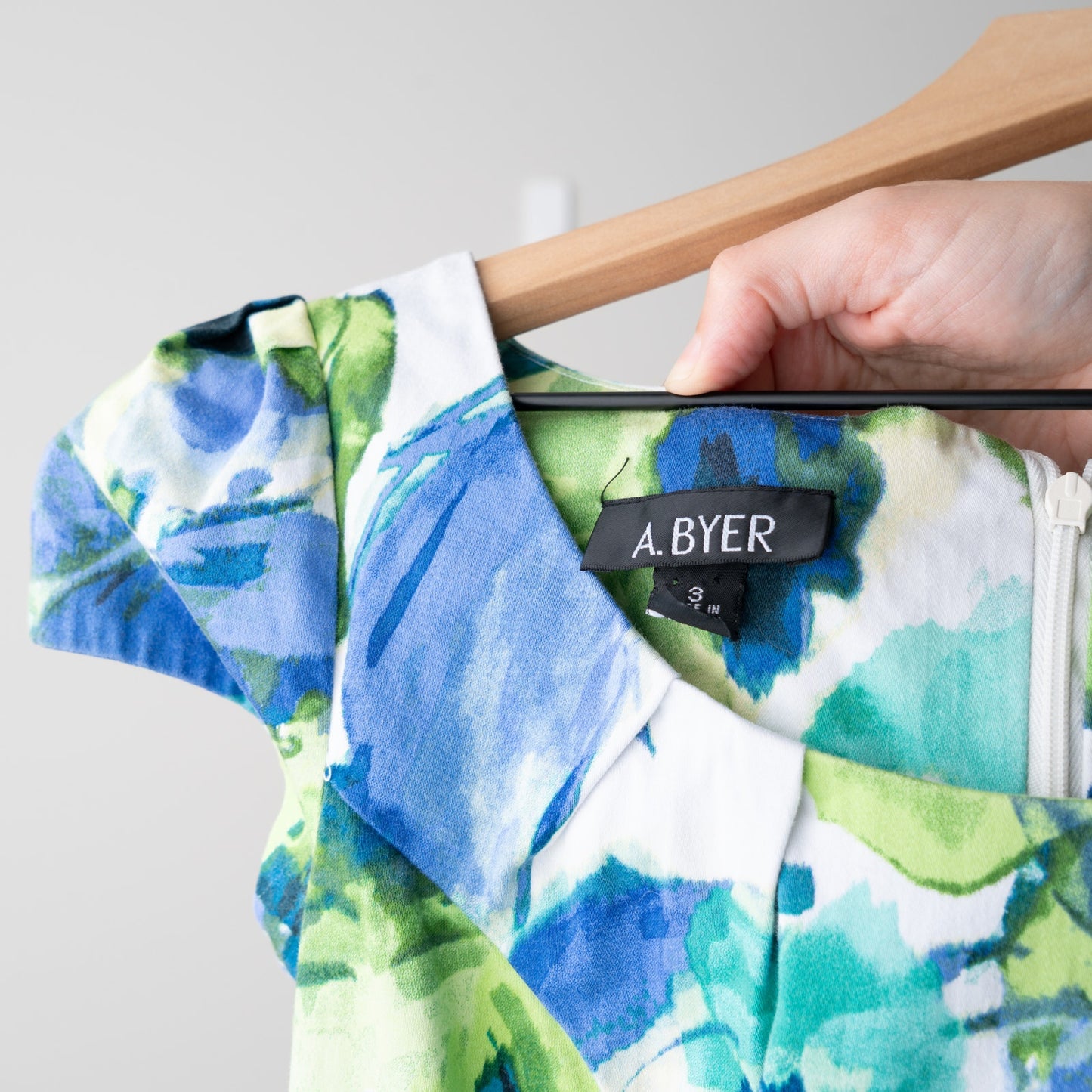 A. Byer Floral Bodycon Pencil Mini Dress Cap Sleeves Cotton Stretch Zip Up Y2K 3