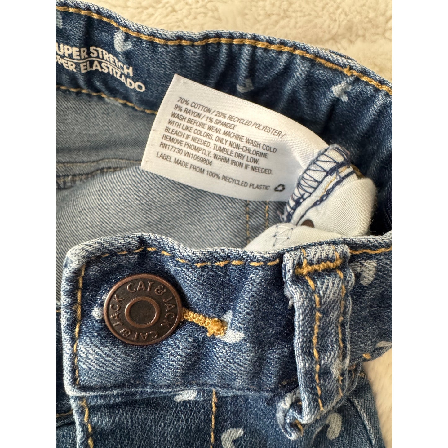 Cat & Jack Bundle of 2 Girls' Size 5/5T Jeans Jeggings Patchwork and Heart Print