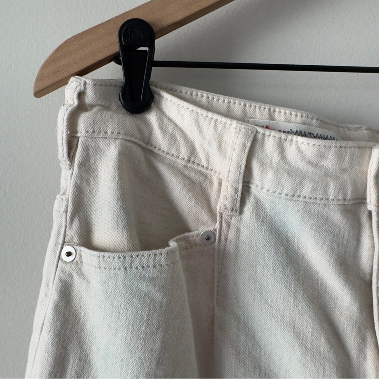 Pilcro and the Letterpress Anthropologie faded tie dye jeans mom baggy pleated