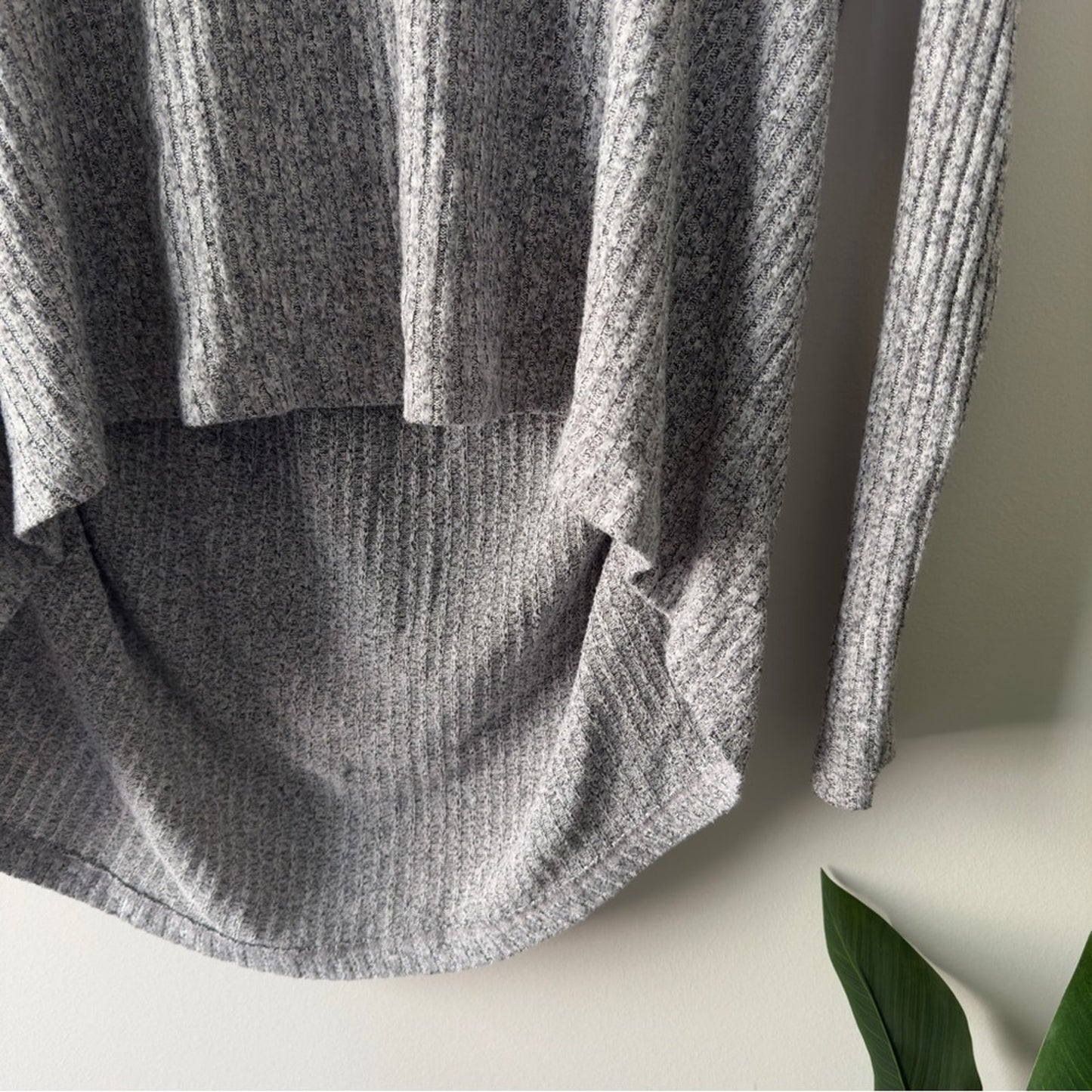 Anthropologie Saturday Sunday Oversized Gray Turtleneck Sweater Asymmetrical Hem