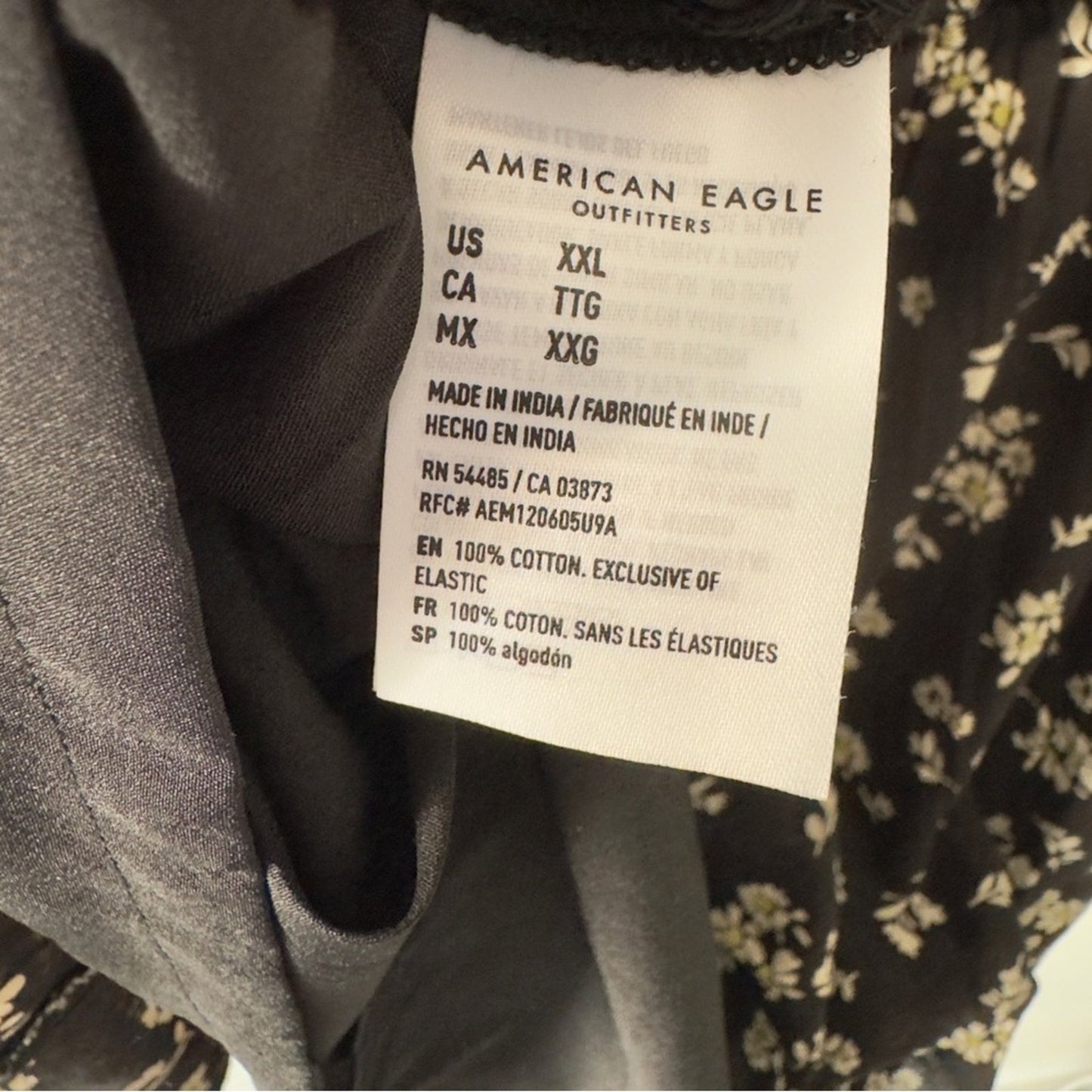 American Eagle Floral Halter Neck Romper Black and Cream Scoop V-Neck Tie Bow