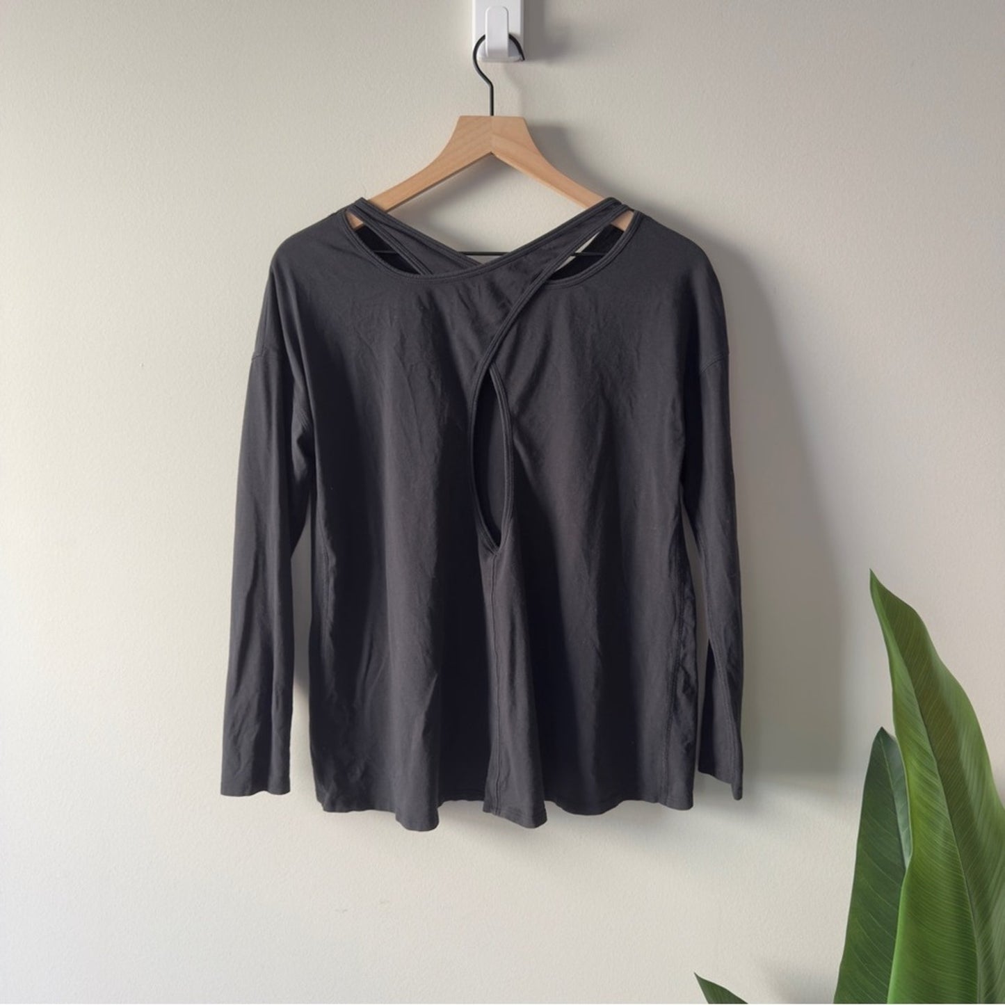 Lululemon Back Into It Long Sleeve in Black Top Crossover Cutout Athletic Casual