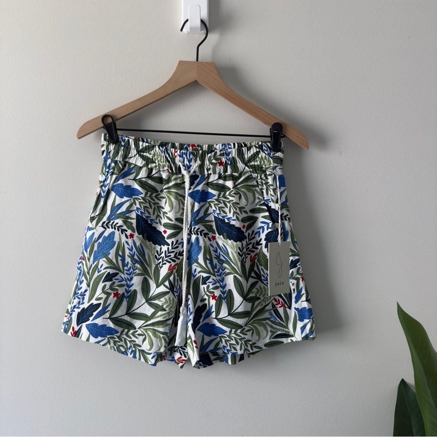 Joie Linen blend Green and Blue Leaf Print Women's Shorts rope tie drawstring 2