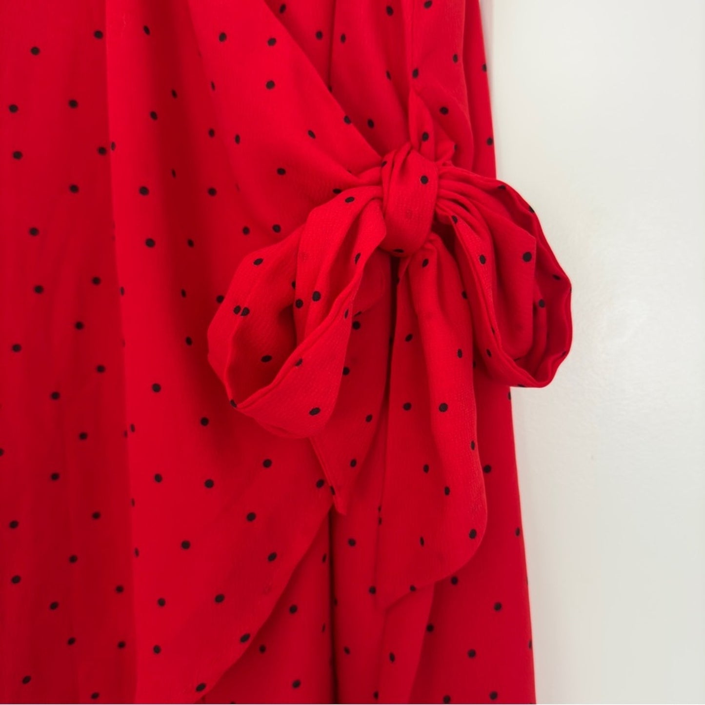 Lulus polka dot wrap dress adjustable spaghetti straps lined snap v-neck red M