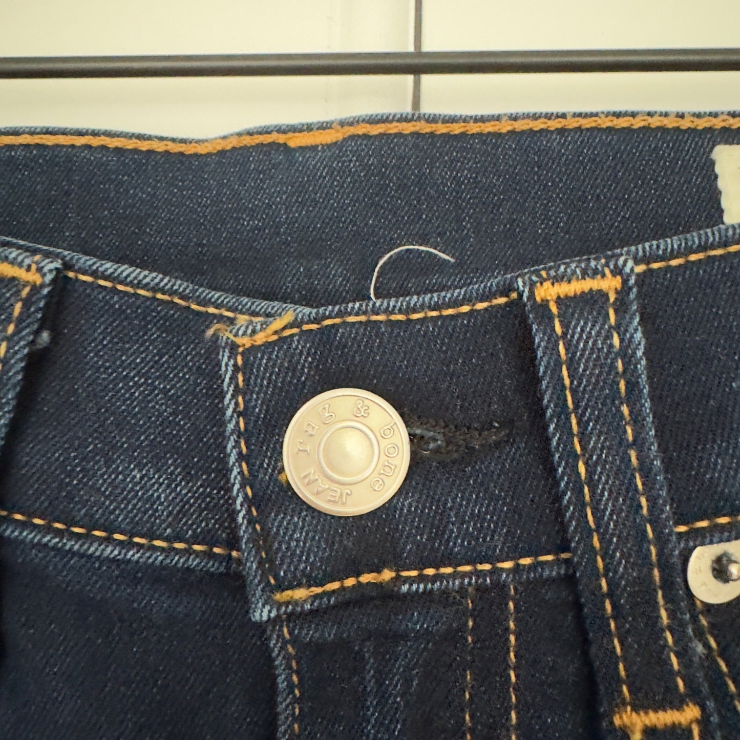Rag & Bone Dark Wash Skinny Jeans 5-Pocket button zip Cotton stretch Made in USA