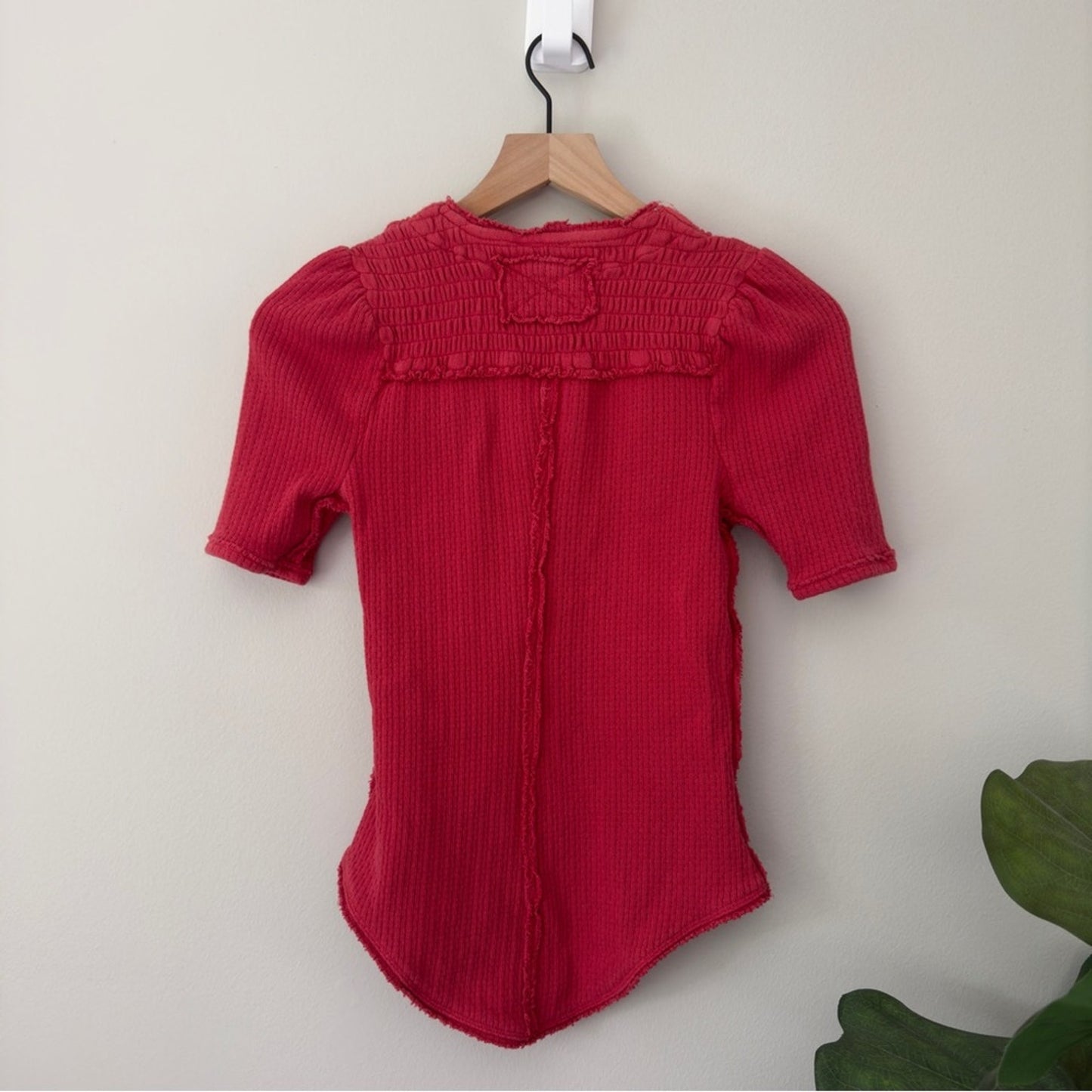Free People We the Free Smocked Neck Short Sleeve Top Textured Knit Raw Hem EUC