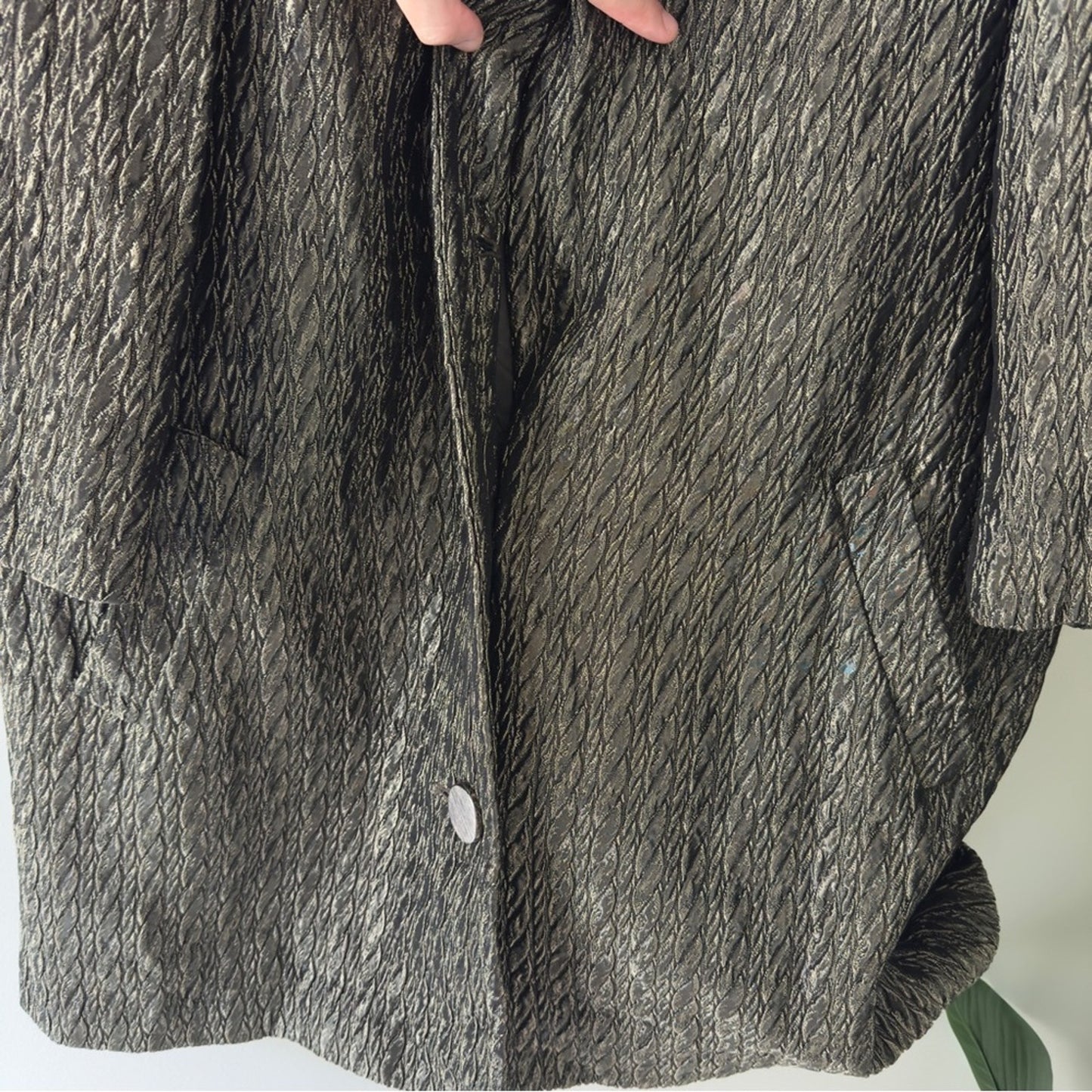 Badgley Mischka Crinkle Texture Jacket High Mock neck 3/4 sleeve shimmer pockets