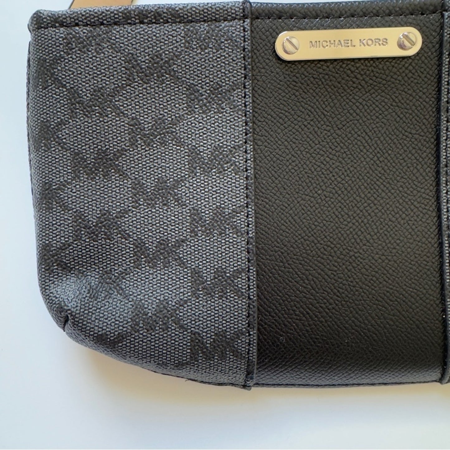 Michael Kors NWOT Black gray belt Bag Fanny pack MK zipper adjustable size L/XL