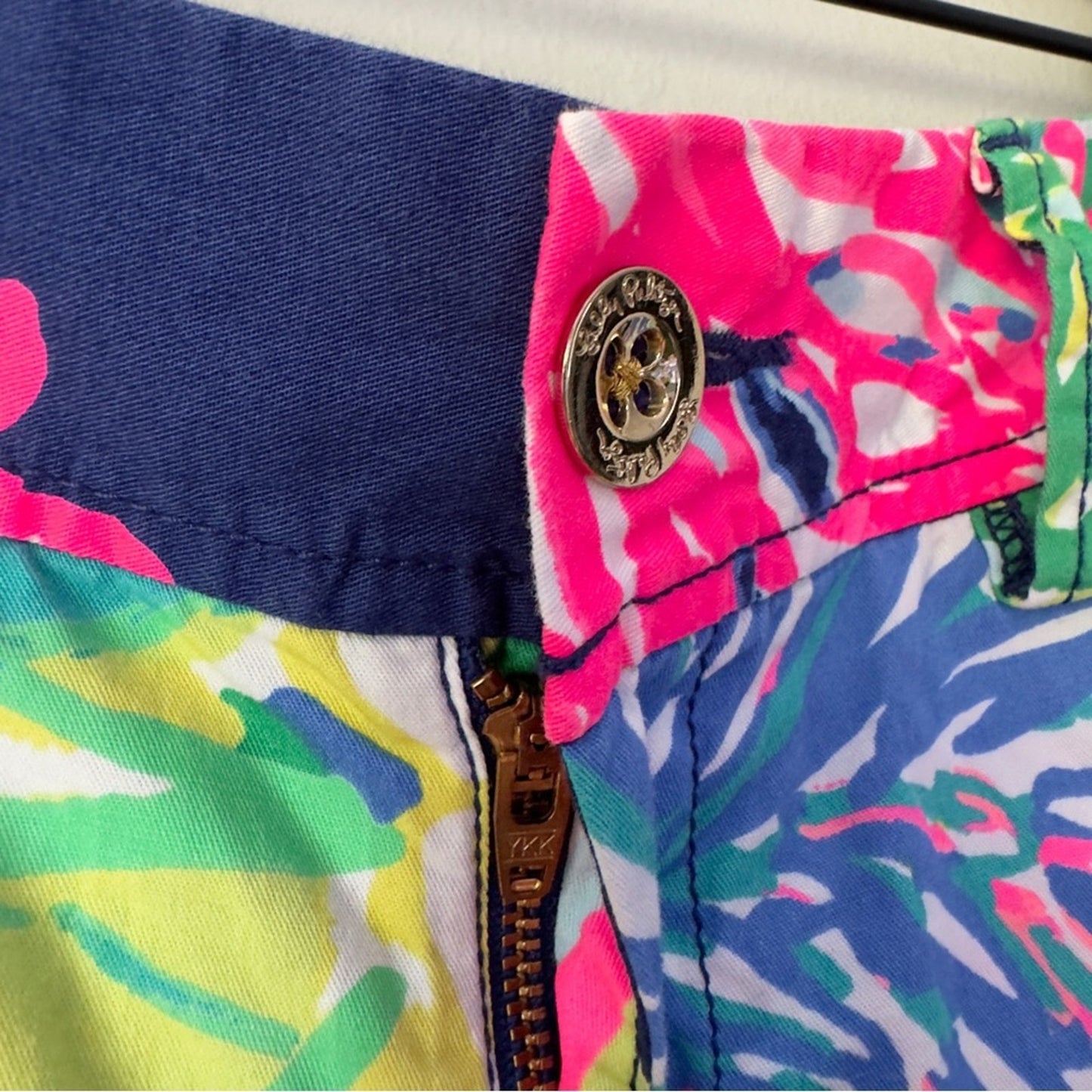 Lilly Pulitzer The Callahan Short 100% Cotton Floral Button Zipper Zip Colorful