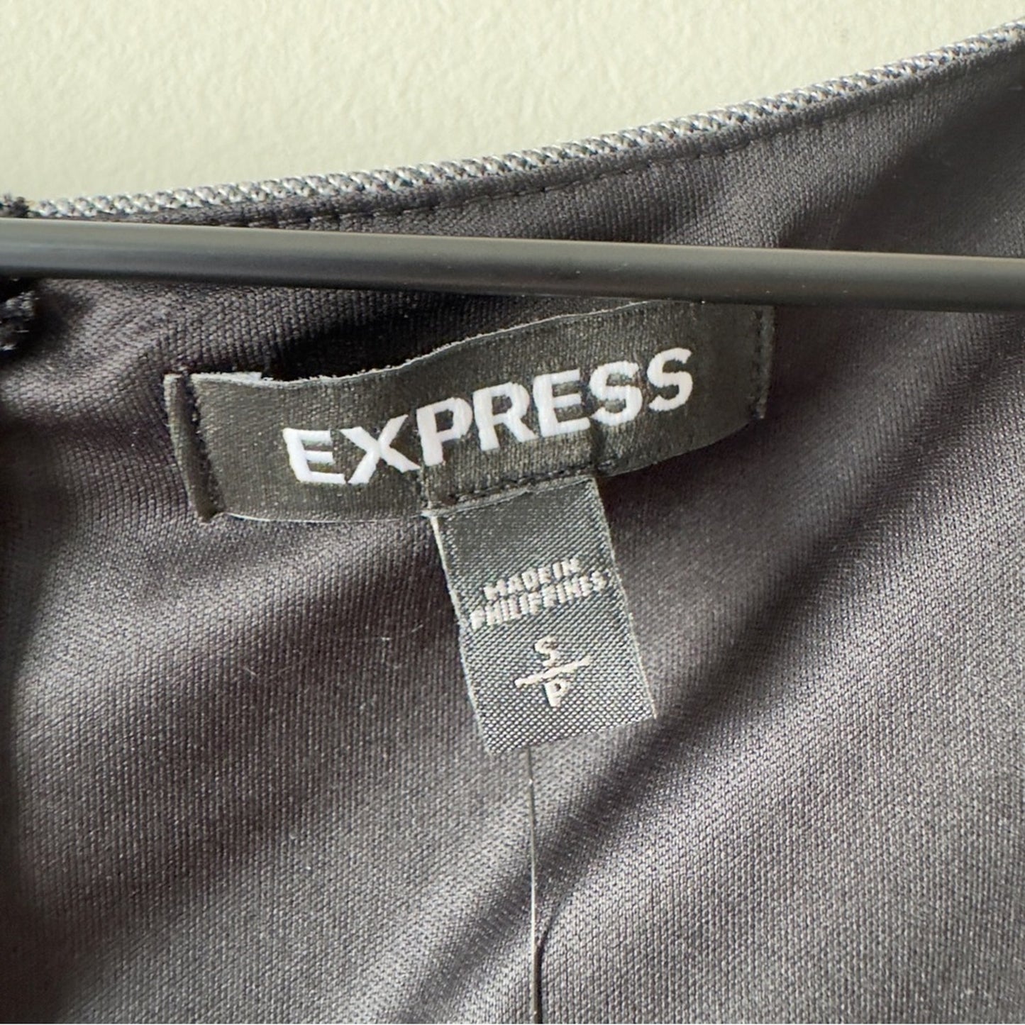 Express Gray and White striped Sheath Midi Dress V-Neck Cap Sleeves zip up slit