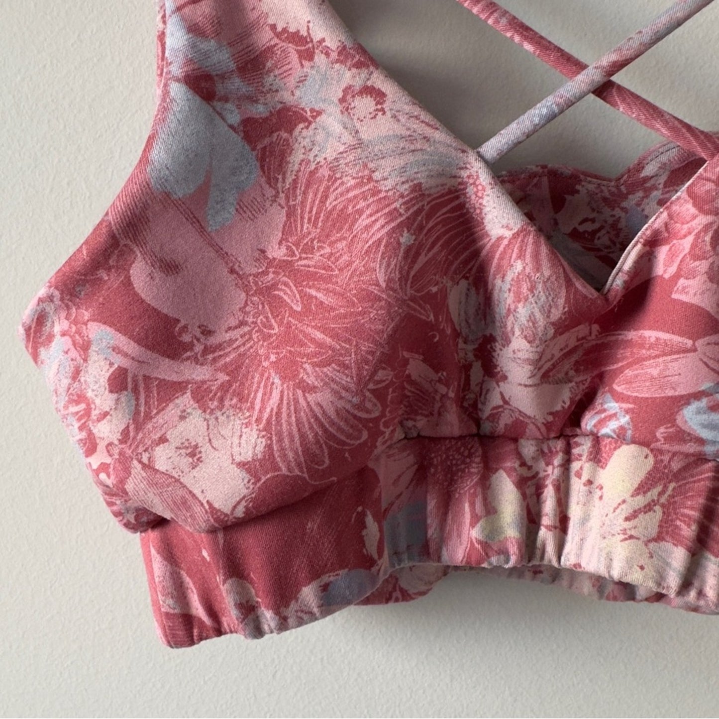 Anthropologie Daily Practice Pink Floral Scalloped scoop neck Sports Bra stretch