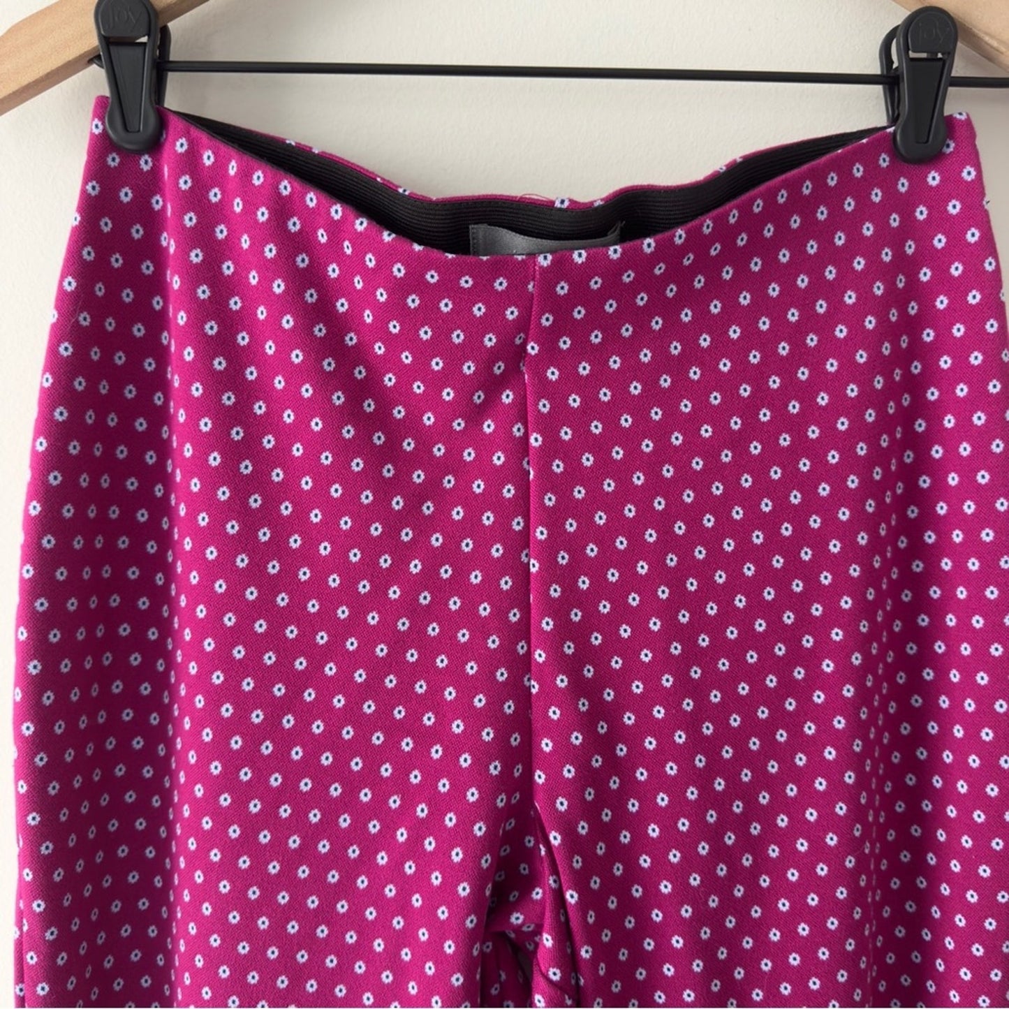 Anthropologie Fuchsia Pants White Flower Pattern stretch elastic waist floral S