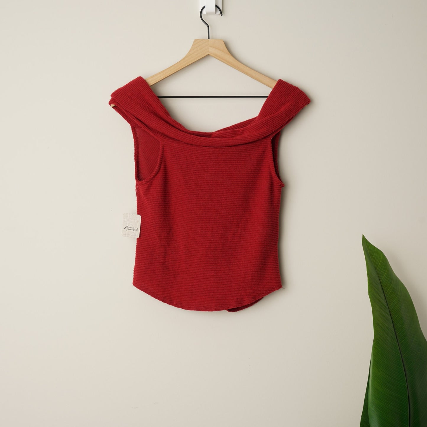 Free People This Cutie Top Off the Shoulder Red Soft Ruched Middle Sweetheart L