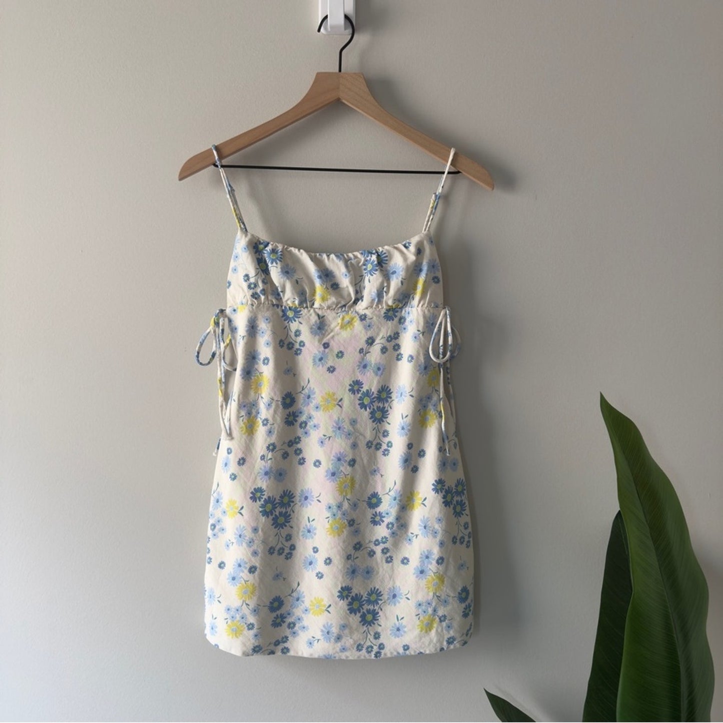 Zara Floral Mini Dress Yellow Blue white adjustable spaghetti straps tie sides M