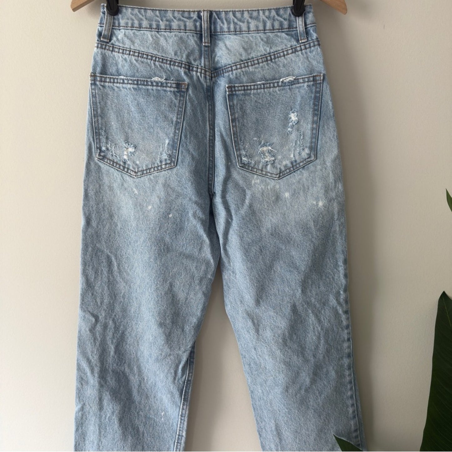 No Boundaries Distressed Paint Splatter Light Wash Jeans 100% Cotton Button Fly