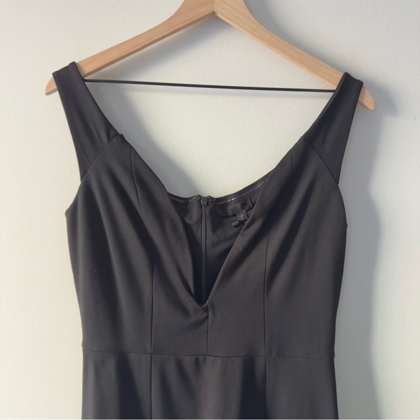 Revolve NBD Black Sleeveless Dress Plunge Wired V-Neck Mini Zip Up Zipper Solid