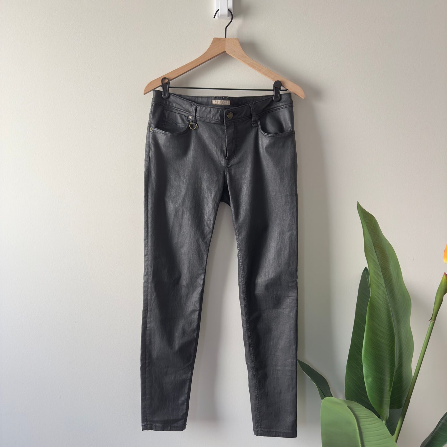 Burberry Brit Westbourne Skinny Ankle Pants Faux Leather Zip Button  5-Pocket 32