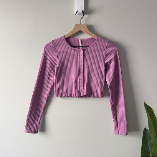 Anthropologie Pink Ribbed Crop Top Long Sleeve Snap Front Snaps Stretch cropped