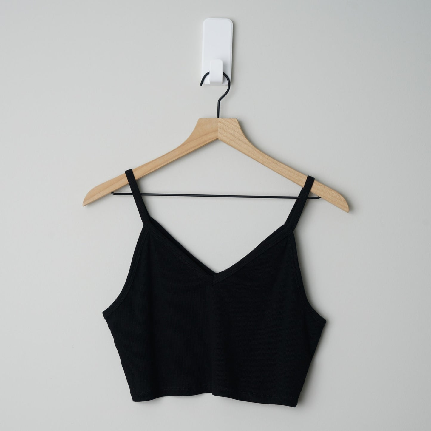 Zara Ribbed Black Crop Top Spaghetti Strap Cami Solid Cropped V-Neck Summer EUC