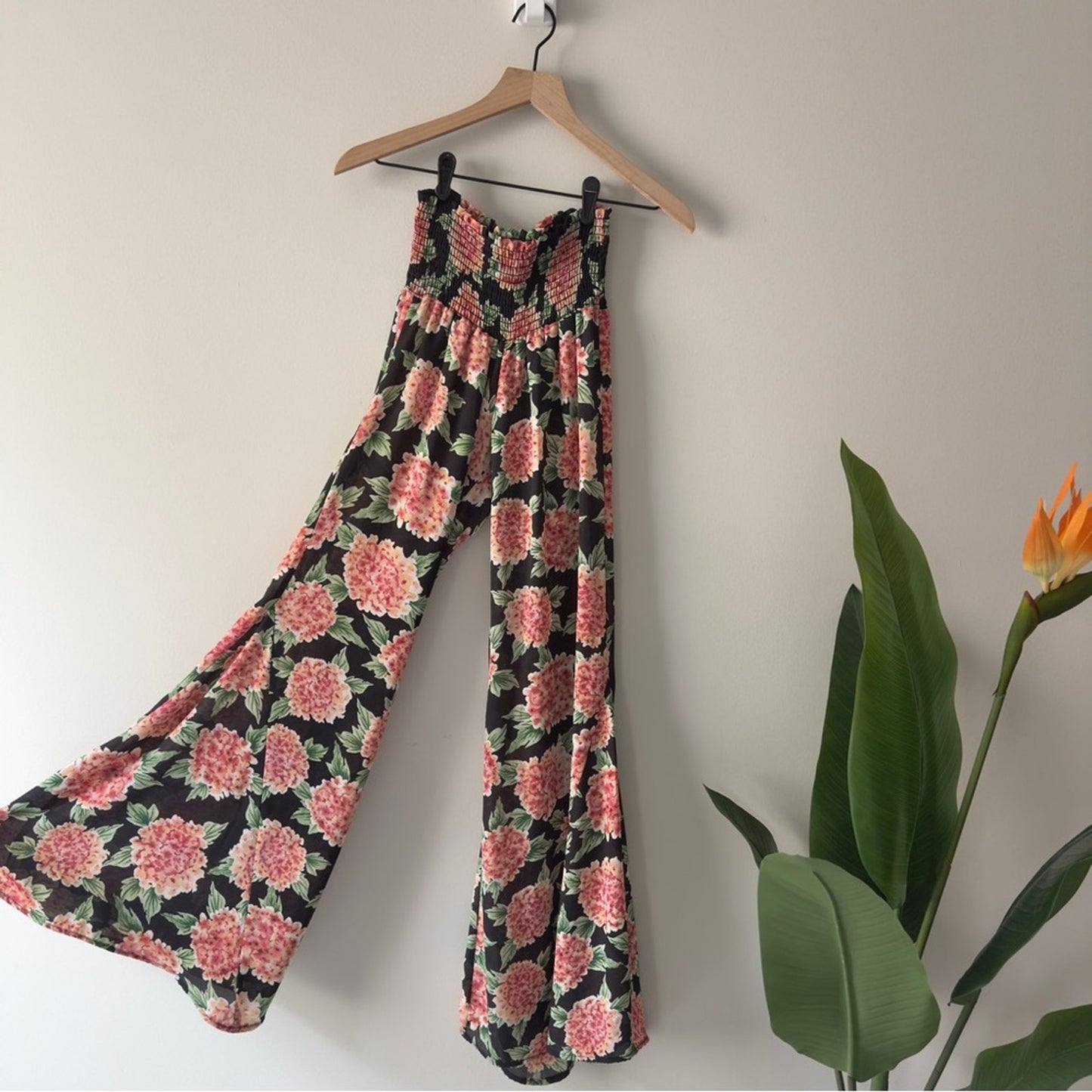 Show Me Your MuMu Floral Wide-Leg Women's Pants Smocked Waist High Rise Flare M