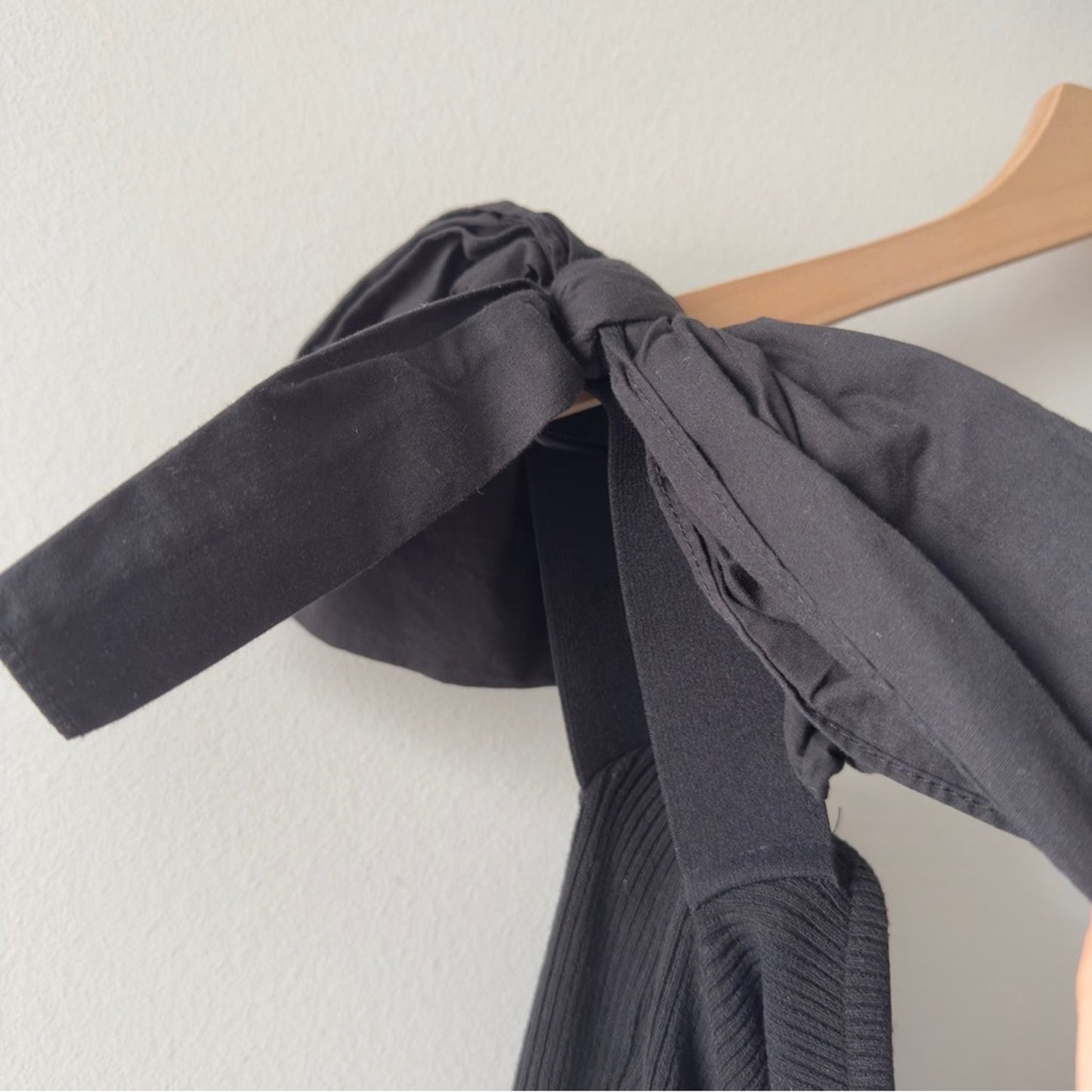 Anthropologie Dolan Left Cost Black Off-Shoulder Bow Top Ribbed Preppy Party EUC