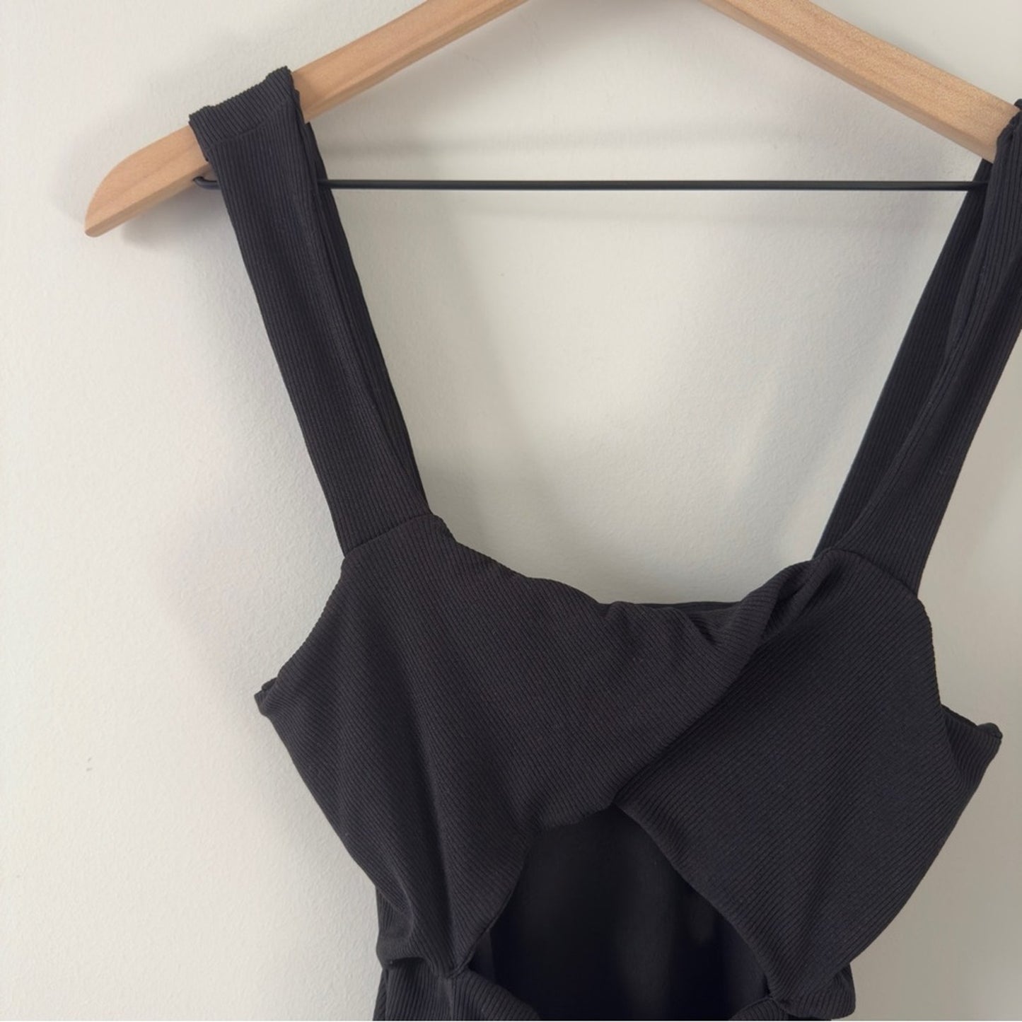 Mable Anthropologie Black Cutout Middle Backless Dress mini stretch sleeveless S